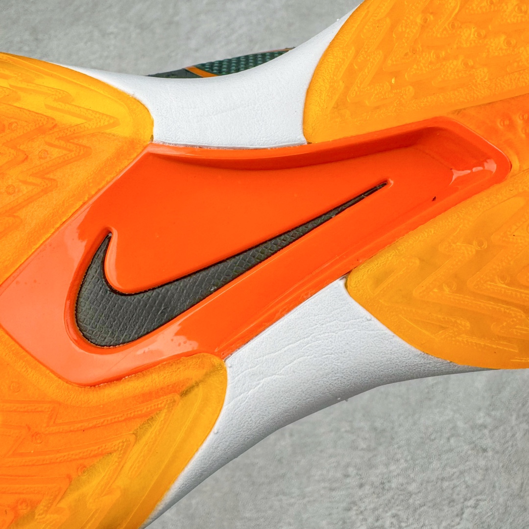 图片[21]-＃灭世/Max NK Air Zoom G.T.Cut 3 EP 实战系列篮球鞋 DV2918-001 全新GT Cut 3.0 全掌搭载了 ZoomX 泡棉 使得整双鞋在缓震表现上可谓相当优秀 拥有着顶级科技配置的同时 颜值设计也非常可观 整体鞋型仍然保留了前低后高的设计 G.T. Cut 传统的突进极速突破的感觉 鞋头麂皮材质和 NK Flywire 飞线工艺 相对来说包裹感更好了 必备的TPU 支撑片 两侧 Swoosh 的透气孔设计 起到散热透气的作用 鞋舌采用类似跑鞋的半开叉式设计 搭配鞋带既可以提升包裹感 又降低了运动中鞋舌乱跑的可能性 鞋子内里填充相当厚实 避免掉跟 尺码：39 40 40.5 41 42 42.5 43 44 44.5 45 46-选品中心