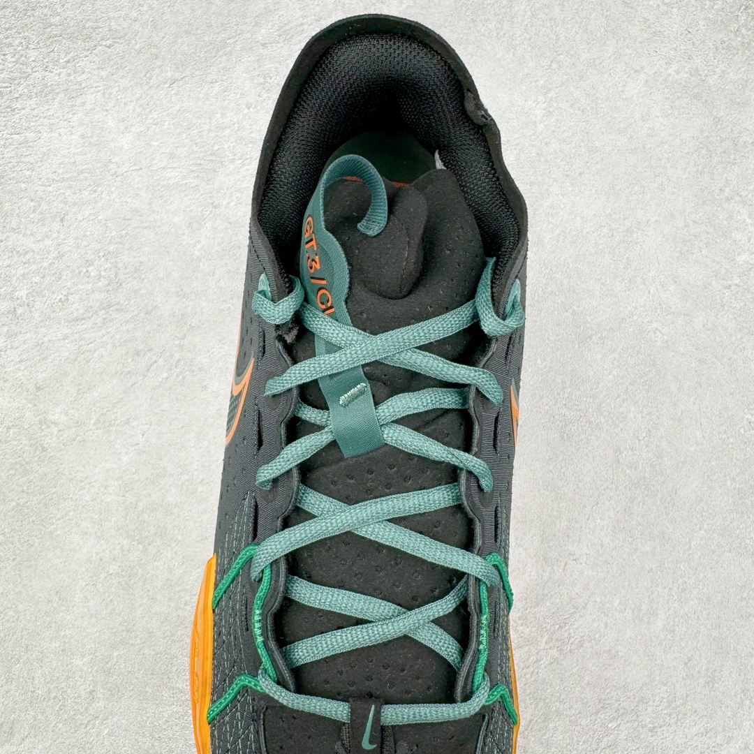 图片[5]-＃灭世/Max NK Air Zoom G.T.Cut 3 EP 实战系列篮球鞋 DV2918-001 全新GT Cut 3.0 全掌搭载了 ZoomX 泡棉 使得整双鞋在缓震表现上可谓相当优秀 拥有着顶级科技配置的同时 颜值设计也非常可观 整体鞋型仍然保留了前低后高的设计 G.T. Cut 传统的突进极速突破的感觉 鞋头麂皮材质和 NK Flywire 飞线工艺 相对来说包裹感更好了 必备的TPU 支撑片 两侧 Swoosh 的透气孔设计 起到散热透气的作用 鞋舌采用类似跑鞋的半开叉式设计 搭配鞋带既可以提升包裹感 又降低了运动中鞋舌乱跑的可能性 鞋子内里填充相当厚实 避免掉跟 尺码：39 40 40.5 41 42 42.5 43 44 44.5 45 46-选品中心