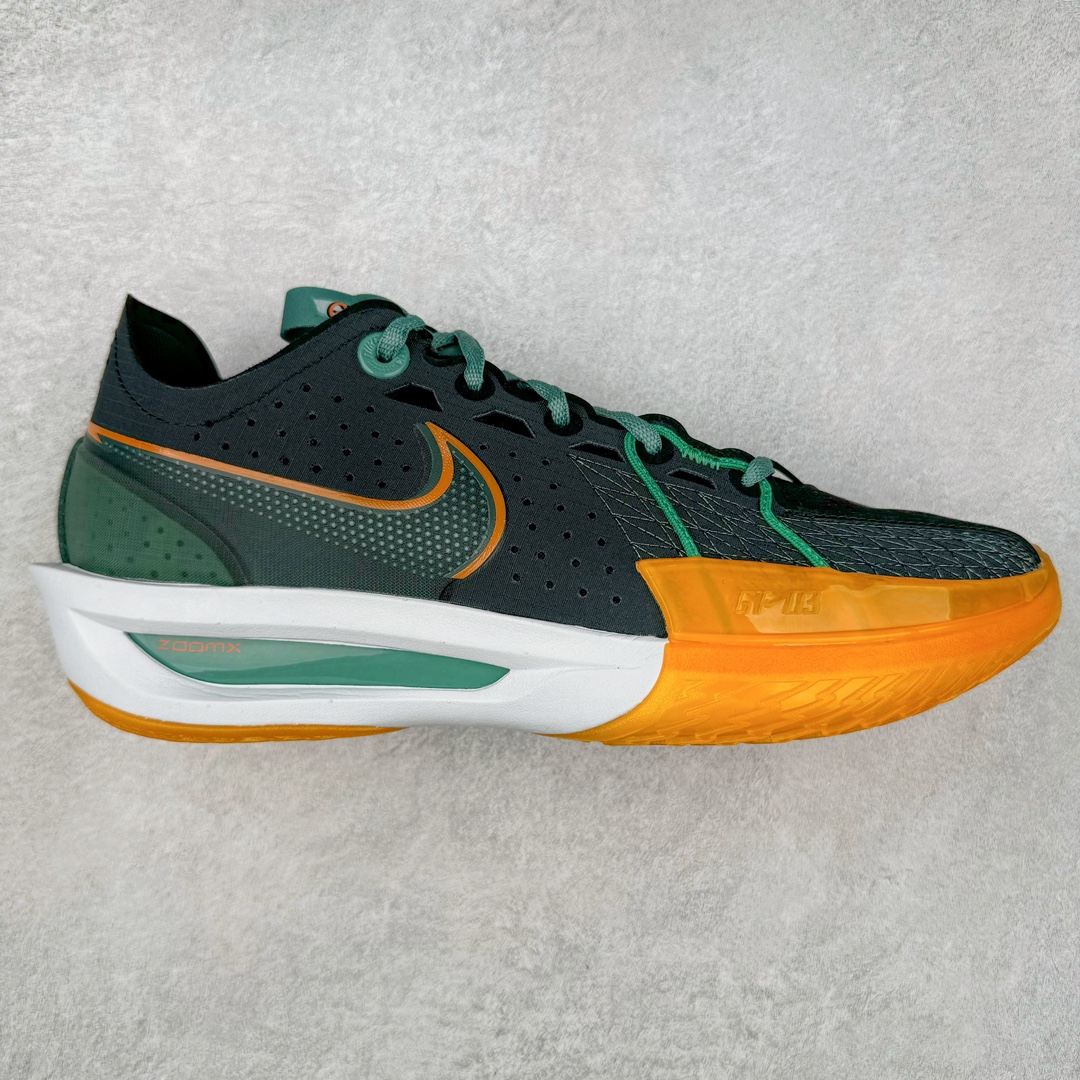 ＃灭世/Max NK Air Zoom G.T.Cut 3 EP 实战系列篮球鞋 DV2918-001 全新GT Cut 3.0 全掌搭载了 ZoomX 泡棉 使得整双鞋在缓震表现上可谓相当优秀 拥有着顶级科技配置的同时 颜值设计也非常可观 整体鞋型仍然保留了前低后高的设计 G.T. Cut 传统的突进极速突破的感觉 鞋头麂皮材质和 NK Flywire 飞线工艺 相对来说包裹感更好了 必备的TPU 支撑片 两侧 Swoosh 的透气孔设计 起到散热透气的作用 鞋舌采用类似跑鞋的半开叉式设计 搭配鞋带既可以提升包裹感 又降低了运动中鞋舌乱跑的可能性 鞋子内里填充相当厚实 避免掉跟 尺码：39 40 40.5 41 42 42.5 43 44 44.5 45 46-选品中心