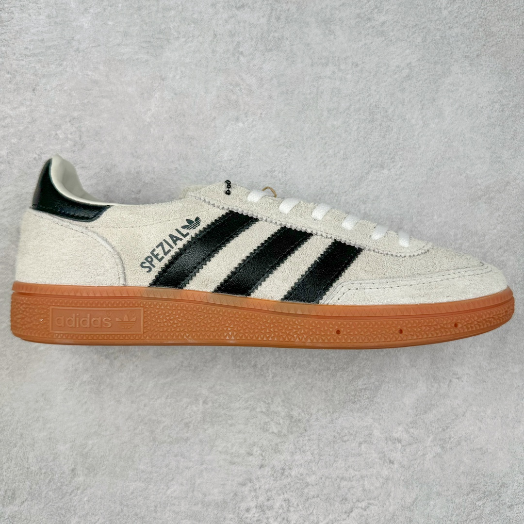 图片[5]-＃X版 AD Originals Handball SPZL 手球运动员系列百搭休闲运动板鞋 这款来自阿迪达斯的这款HANDBALL SPZL前身是一双手球运动鞋，这一次拿来复刻，所以鞋面的主要色彩选用了黑色， 鞋面外侧除了Spezial字母之外还有三叶草标志。Handball SPZL作为复古手球训练鞋与作为室内足球鞋的Samba有着异曲同工之处，但是质感更为出众的鞋身以及丰富的配色选择比起Samba来讲可以说是更胜一筹了！尺码：36 36⅔ 37⅓ 38 38⅔ 39⅓ 40 40⅔ 41⅓ 42 42⅔ 43⅓ 44 45-选品中心