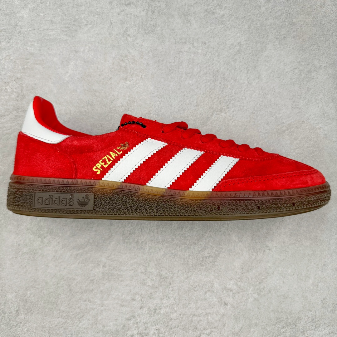 图片[4]-＃X版 AD Originals Handball SPZL 手球运动员系列百搭休闲运动板鞋 这款来自阿迪达斯的这款HANDBALL SPZL前身是一双手球运动鞋，这一次拿来复刻，所以鞋面的主要色彩选用了黑色， 鞋面外侧除了Spezial字母之外还有三叶草标志。Handball SPZL作为复古手球训练鞋与作为室内足球鞋的Samba有着异曲同工之处，但是质感更为出众的鞋身以及丰富的配色选择比起Samba来讲可以说是更胜一筹了！尺码：36 36⅔ 37⅓ 38 38⅔ 39⅓ 40 40⅔ 41⅓ 42 42⅔ 43⅓ 44 45-选品中心