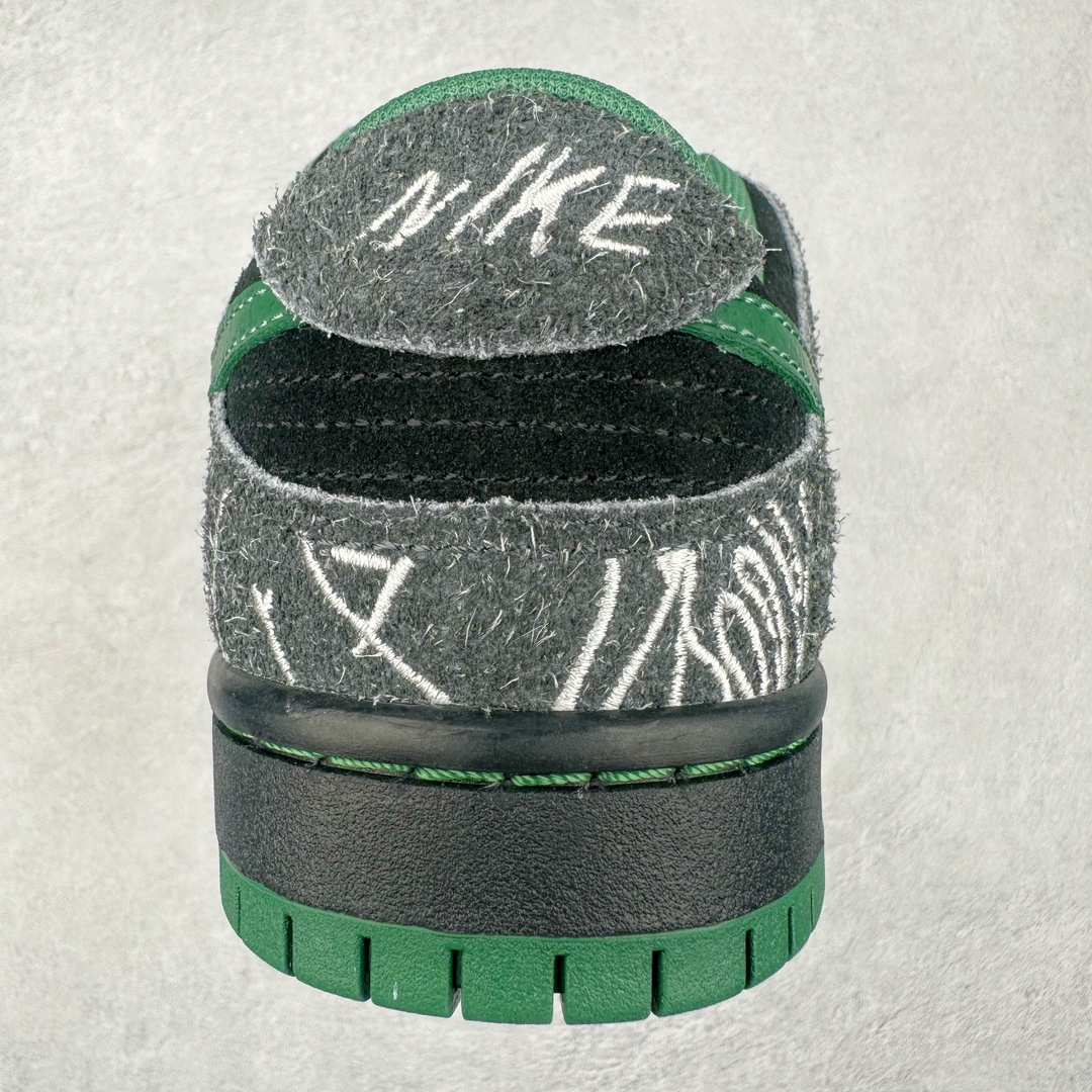 图片[8]-There Skateboards x NK SB Dunk Low 联名黑绿水鬼 HF7743-001 性价比王者 极限压缩利润空间 超乎所想的高性价比 用料绝不含糊 原盒原配 正确耐磨橡胶大底 超高清洁度 全鞋零毛边皮料切割 全套原楦原模倾力打造完美版型 尺码：36 36.5 37.5 38 38.5 39 40 40.5 41 42 42.5 43 44 44.5 45 46 47.5-选品中心