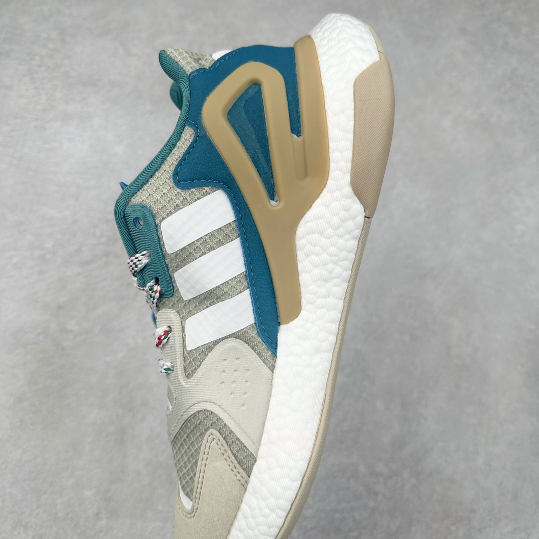 图片[7]-＃特价福利 AD Nite Jogger 2019 Boost 联名夜行者复古跑鞋 原厂材料 原厂大底 私家独模 网布搭配麂皮拼接打造鞋面 极具复古风格鞋头及鞋跟点缀3M反光设计极为亮眼中底采用全掌 Boost 科技 厚度相当可观 脚感极佳 尺码：36 36.5 37 38 38.5 39 40 40.5 41 42 42.5 43 44 44.5 45-选品中心