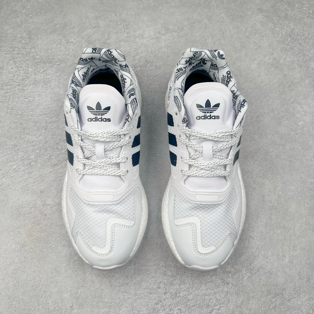 图片[2]-＃特价福利 AD Nite Jogger 2019 Boost 联名夜行者复古跑鞋 原厂材料 原厂大底 私家独模 网布搭配麂皮拼接打造鞋面 极具复古风格鞋头及鞋跟点缀3M反光设计极为亮眼中底采用全掌 Boost 科技 厚度相当可观 脚感极佳 尺码：36 36.5 37 38 38.5 39 40 40.5 41 42 42.5 43 44 44.5 45-选品中心