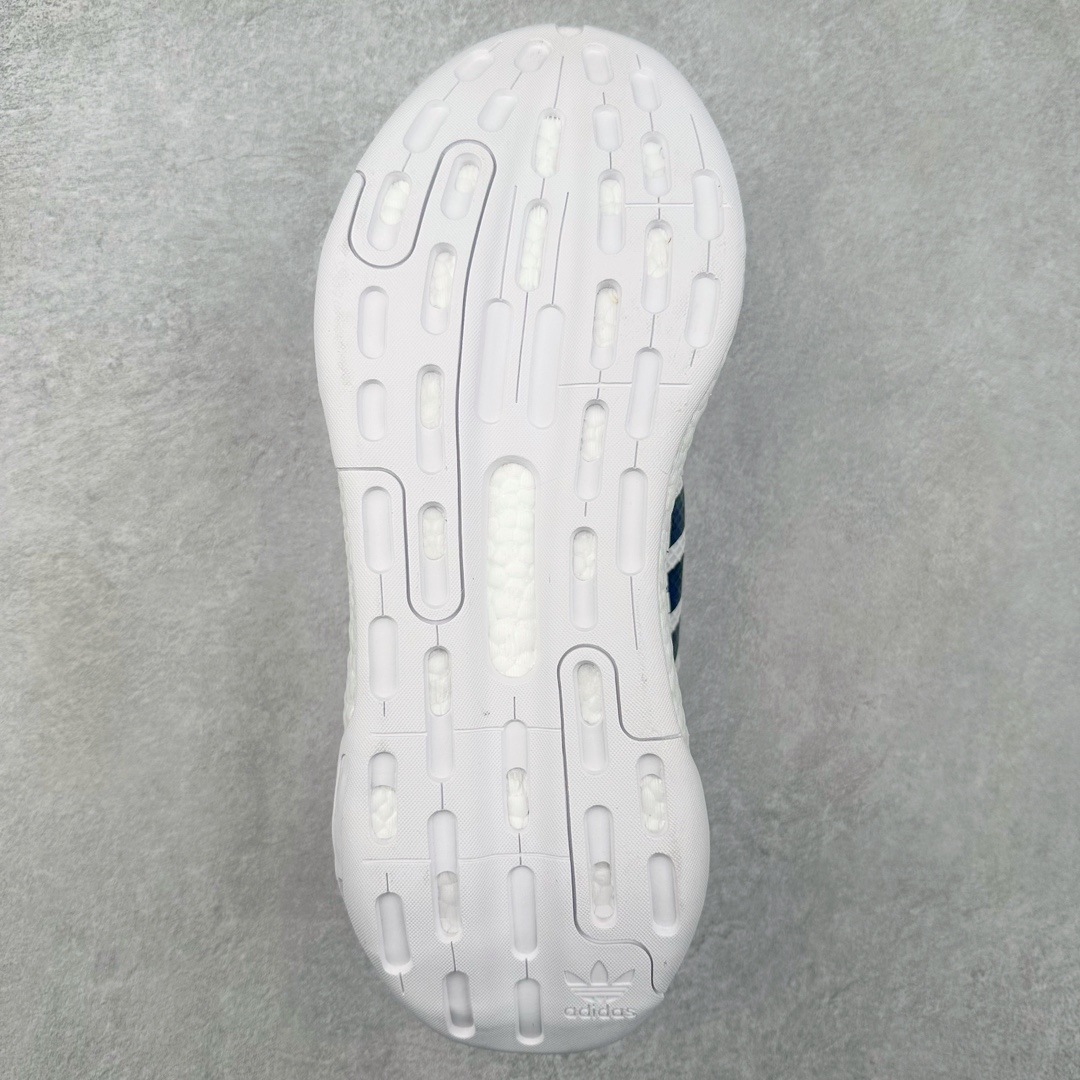 图片[9]-＃特价福利 AD Nite Jogger 2019 Boost 联名夜行者复古跑鞋 原厂材料 原厂大底 私家独模 网布搭配麂皮拼接打造鞋面 极具复古风格鞋头及鞋跟点缀3M反光设计极为亮眼中底采用全掌 Boost 科技 厚度相当可观 脚感极佳 尺码：36 36.5 37 38 38.5 39 40 40.5 41 42 42.5 43 44 44.5 45-选品中心