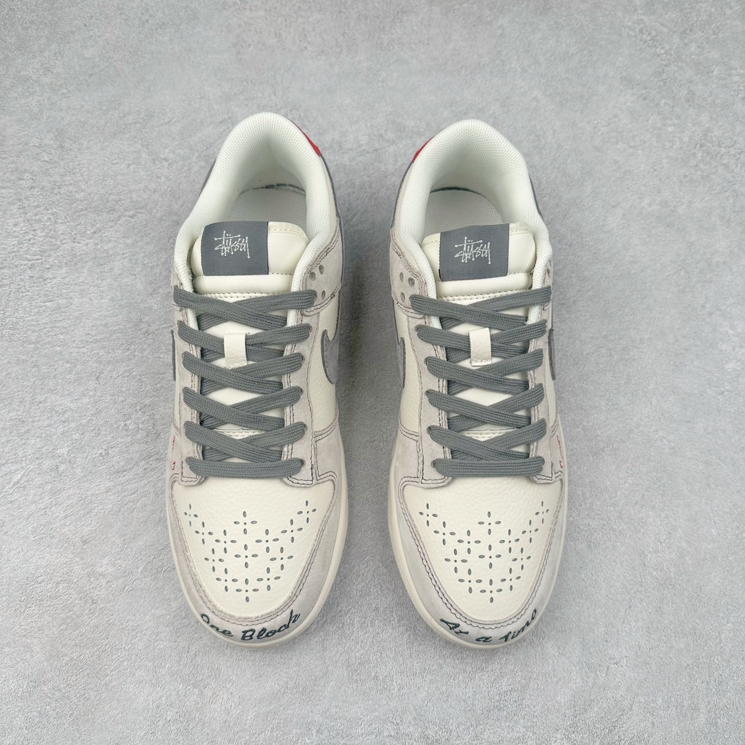 图片[2]-NK Dunk Low 定制配色 MM1089-003 大厂出品 极力推荐 原装头层材料 独家版型蒸餾加工帶來的是更好的视觉和脚感体验大厂纯原品质出货 清洁度 电绣工艺 皮料切割干净无任何毛边 细节完美 尺码：36 36.5 37.5 38 38.5 39 40 40.5 41 42 42.5 43 44 44.5 45 46 47.5-选品中心
