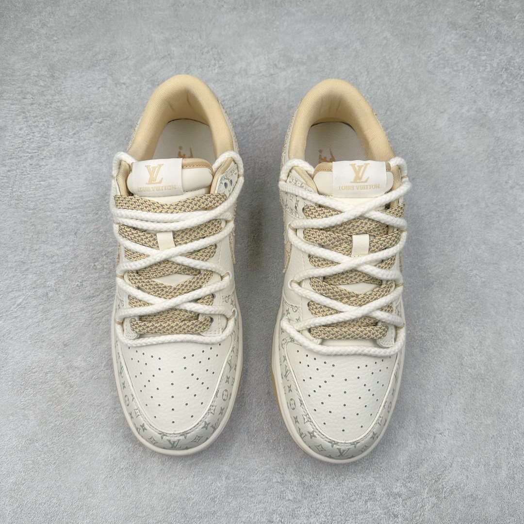 图片[2]-NK Dunk Low 定制配色 SJ2068-250 大厂出品 极力推荐 原装头层材料 独家版型蒸餾加工帶來的是更好的视觉和脚感体验大厂纯原品质出货 清洁度 电绣工艺 皮料切割干净无任何毛边 细节完美 尺码：36 36.5 37.5 38 38.5 39 40 40.5 41 42 42.5 43 44 44.5 45 46 47.5-选品中心