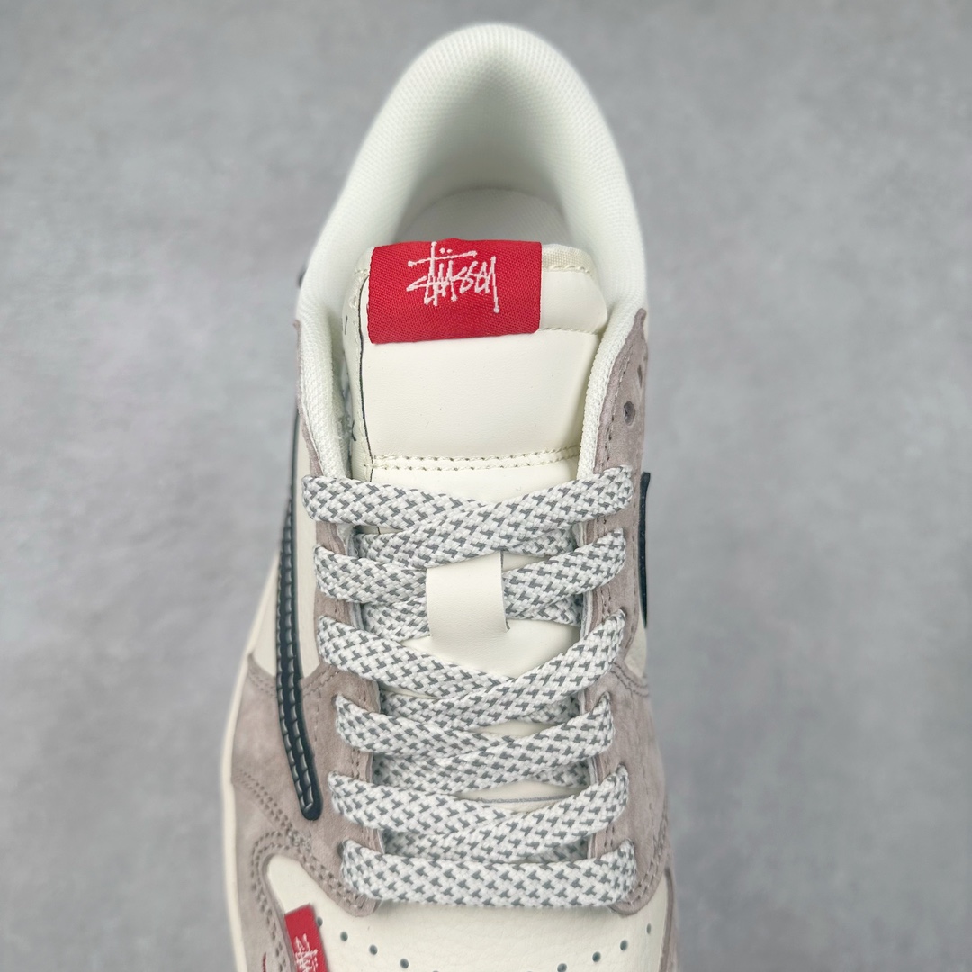 图片[5]-TS x Air Jordan AJ1 Low 倒钩低帮联名定制配色 SJ2068-131 原厂内置气垫魔块 A模大底 头层小牛皮 鞋舌AJ原厂专用牛津布+AJ专用反口珍珠布+原厂无杂质高弹内里海棉+特殊封边弹力鞋带 尺码：36 36.5 37.5 38 38.5 39 40 40.5 41 42 42.5 43 44 44.5 45 46 47.5-选品中心