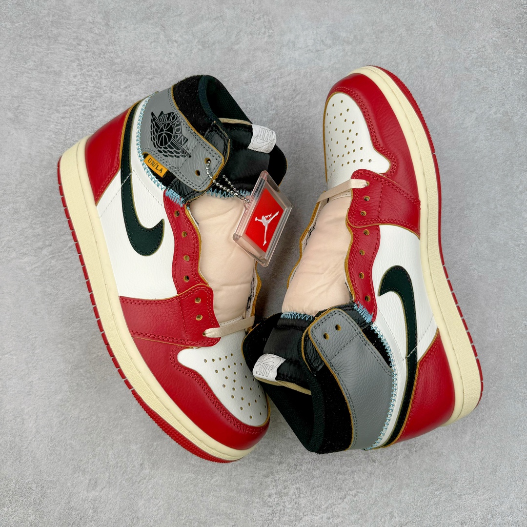 图片[3]-＃KZ神版莞产 Union x Air Jordan AJ1 Retro High NRG 联名四色拼接灰白红 HV8563-600 外贸特供批次 终端控货优势输出 新配色不断更新开发 市场中端王者 全套原纸板楦头开发 确保原汁原味 完美呈现一代版型 一比一鞋头弧度高度鞋身弧度 此版本只针对中端市场 细节品控鞋型随意秒杀市面同价位 鞋型完美 不臃肿别扭 头层皮料加持 用料绝不含糊 进口玻璃冲刀皮料裁剪零毛边 电脑针车工艺 超高鞋面清洁度 最高QC检验标准 控制溢胶瑕疵 原盒原配 飞翼3D高频深度立体 工艺方面大到整体鞋型 漏斗收腰 底线拉帮 LOGO立体程度 小到针眼排布 载片对称 冲孔效果 鞋标规范 鞋垫背胶等等 无一不是口碑收割 每双都是一个回头客 尺码：36 36.5 37.5 38 38.5 39 40 40.5 41 42 42.5 43 44 44.5 45 46 47.5-选品中心