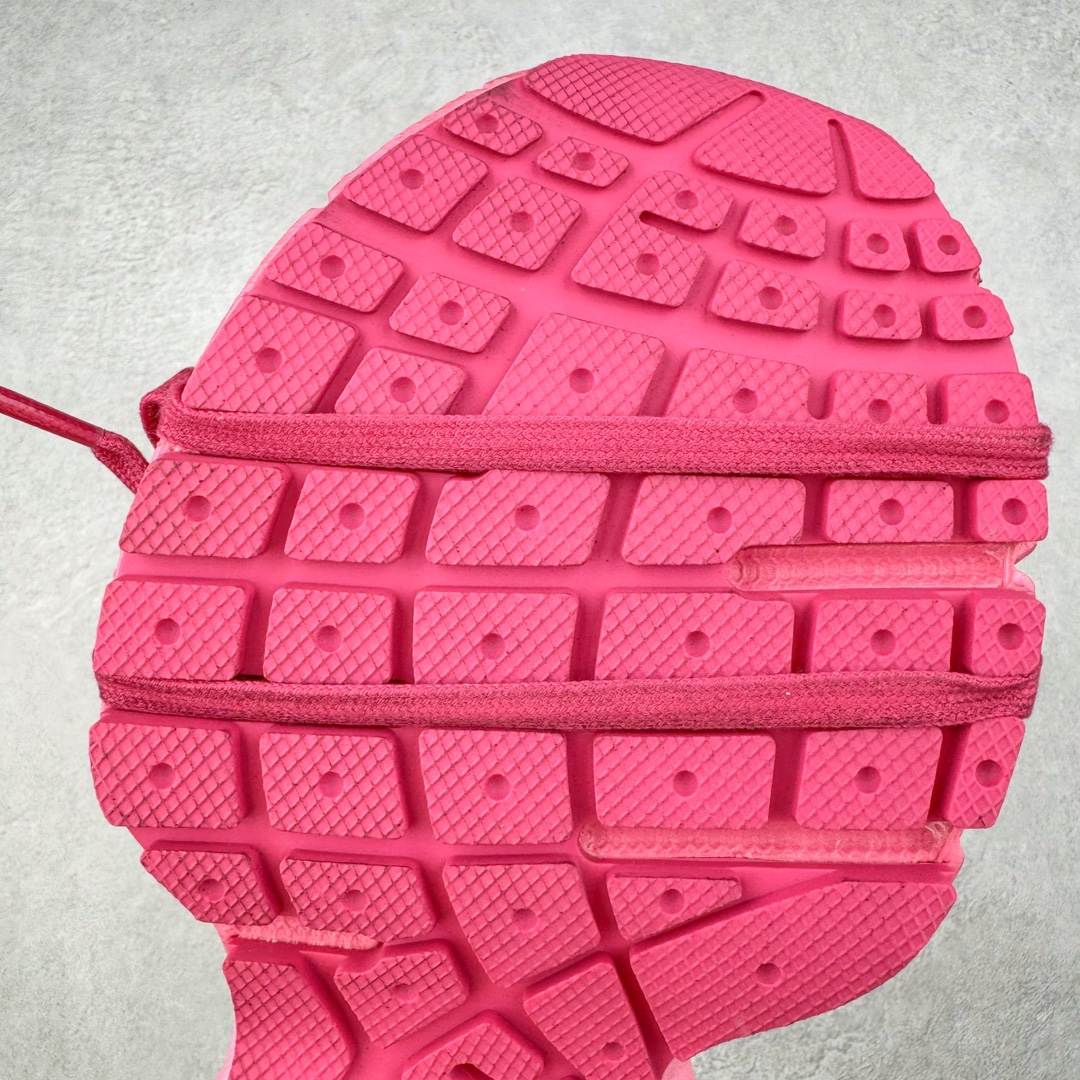 图片[18]-＃JC BALENCIAGA 3XL Sneakers 巴黎世家十代网布系带低帮走秀复古老爹鞋 全套原纸板楦头开发 最原汁原味的灵魂版型 全鞋荧光划线卡点 胶水把控整洁度追求极致完美 每一双都是工艺品 多重QC质检 超越公司货的品控标准 实实在在的免检产品 原盒原配 正确字体电绣 粗细、位置、大小正确 侧边TPU 透气孔匹配意产原版 正确分离大底 TPU软底 原版一致大底LOGO 立体感十足 原厂皮料水洗做旧 采购原厂网纱 不含皮革 网布材料和聚氨酯 磨损效果 鞋头边缘和后帮 Balenciaga 徽标 鞋面和后跟凸印尺码 鞋舌 3XL 橡胶品牌标识和反光细节 鞋帮拉袢和鞋舌拉祥 配反光细节 备用鞋带在鞋履前侧 可在穿着前取下 便于不同造型搭配 正常尺码 尺码：35 36 37 38 39 40 41 42 43 44 45 46-选品中心