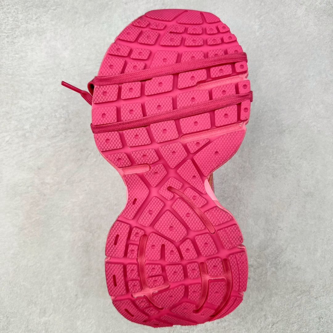 图片[9]-＃JC BALENCIAGA 3XL Sneakers 巴黎世家十代网布系带低帮走秀复古老爹鞋 全套原纸板楦头开发 最原汁原味的灵魂版型 全鞋荧光划线卡点 胶水把控整洁度追求极致完美 每一双都是工艺品 多重QC质检 超越公司货的品控标准 实实在在的免检产品 原盒原配 正确字体电绣 粗细、位置、大小正确 侧边TPU 透气孔匹配意产原版 正确分离大底 TPU软底 原版一致大底LOGO 立体感十足 原厂皮料水洗做旧 采购原厂网纱 不含皮革 网布材料和聚氨酯 磨损效果 鞋头边缘和后帮 Balenciaga 徽标 鞋面和后跟凸印尺码 鞋舌 3XL 橡胶品牌标识和反光细节 鞋帮拉袢和鞋舌拉祥 配反光细节 备用鞋带在鞋履前侧 可在穿着前取下 便于不同造型搭配 正常尺码 尺码：35 36 37 38 39 40 41 42 43 44 45 46-选品中心