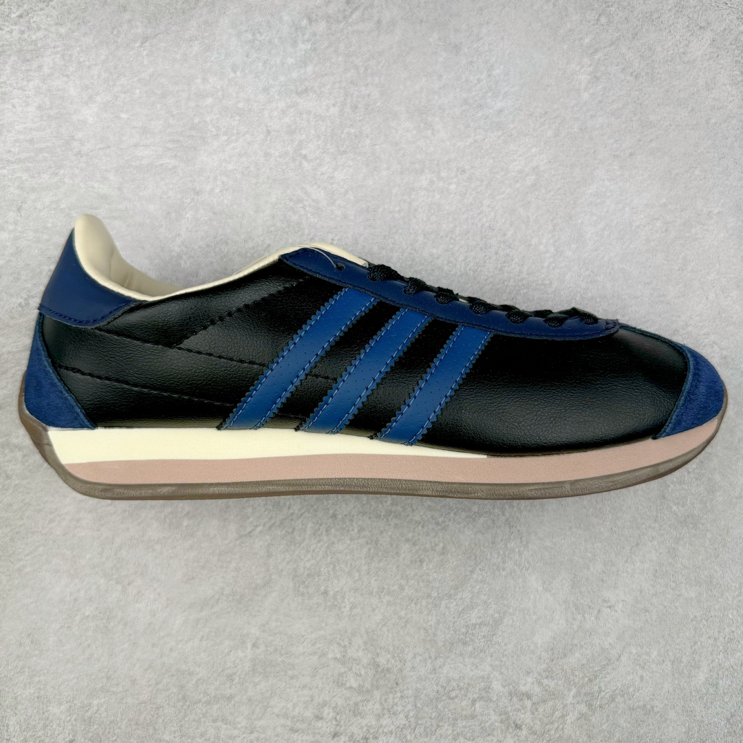 图片[8]-＃特价福利 Song for the Mute x AD Originals SFTM-003 联名款复古慢跑鞋 Originals与时装品牌Song for the Mute即将迎来第三个合作系列 这个系列主打的也是怀旧的氛围 采用了Country OG这个诞生于上世纪70年代的鞋款 尼龙和绒面革的梦幻拼接 低调而富有质感 呈现SFTM一贯的面料美学 三款不同风格的配色 亮点十足的斑点鞋带 体现怀旧主义和前卫设计无缝交织 鞋款采用了低帮的造型 方便日常穿着 同时对于外底做了处理 皮革材质和尼龙布材质的组合也更具是时代感 尺码：36 36.5 37 38 38.5 39 40 40.5 41 42 42.5 43 44 44.5 45-选品中心