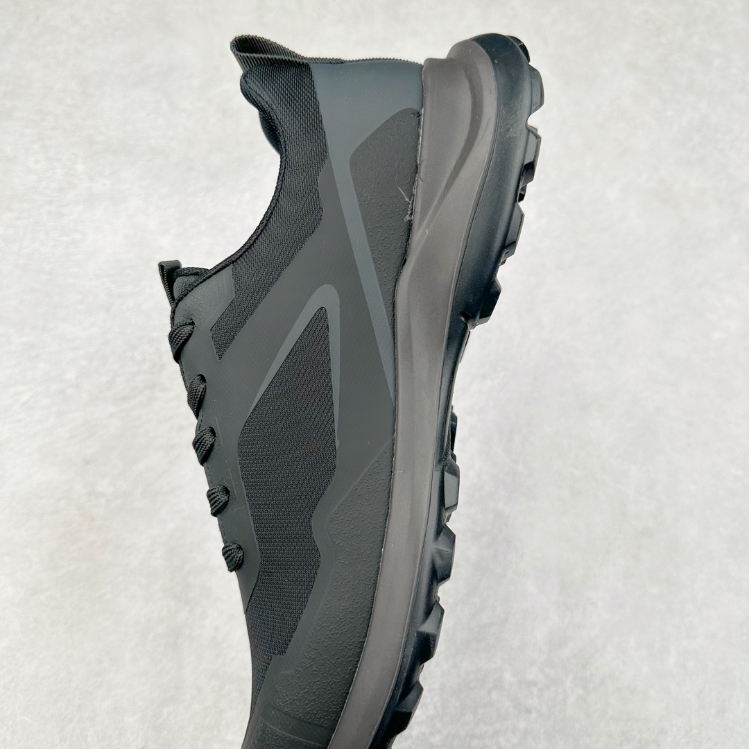 图片[7]-ECCO爱步男款运动鞋 户外防水透气防滑复古跑鞋时尚拼接徒步鞋 驱动系列 多材料拼接鞋面 轻盈柔韧时尚个性出街有型 鞋面设有GORE-TEX防水薄膜给你贴心防水保护 简约系带设计 可自由调节松紧 时尚随搭 直接注塑的PU鞋底 轻盈柔韧 合脚稳固 舒适耐穿 尺码：38 39 40 41 42 43 44（皮鞋码）-选品中心