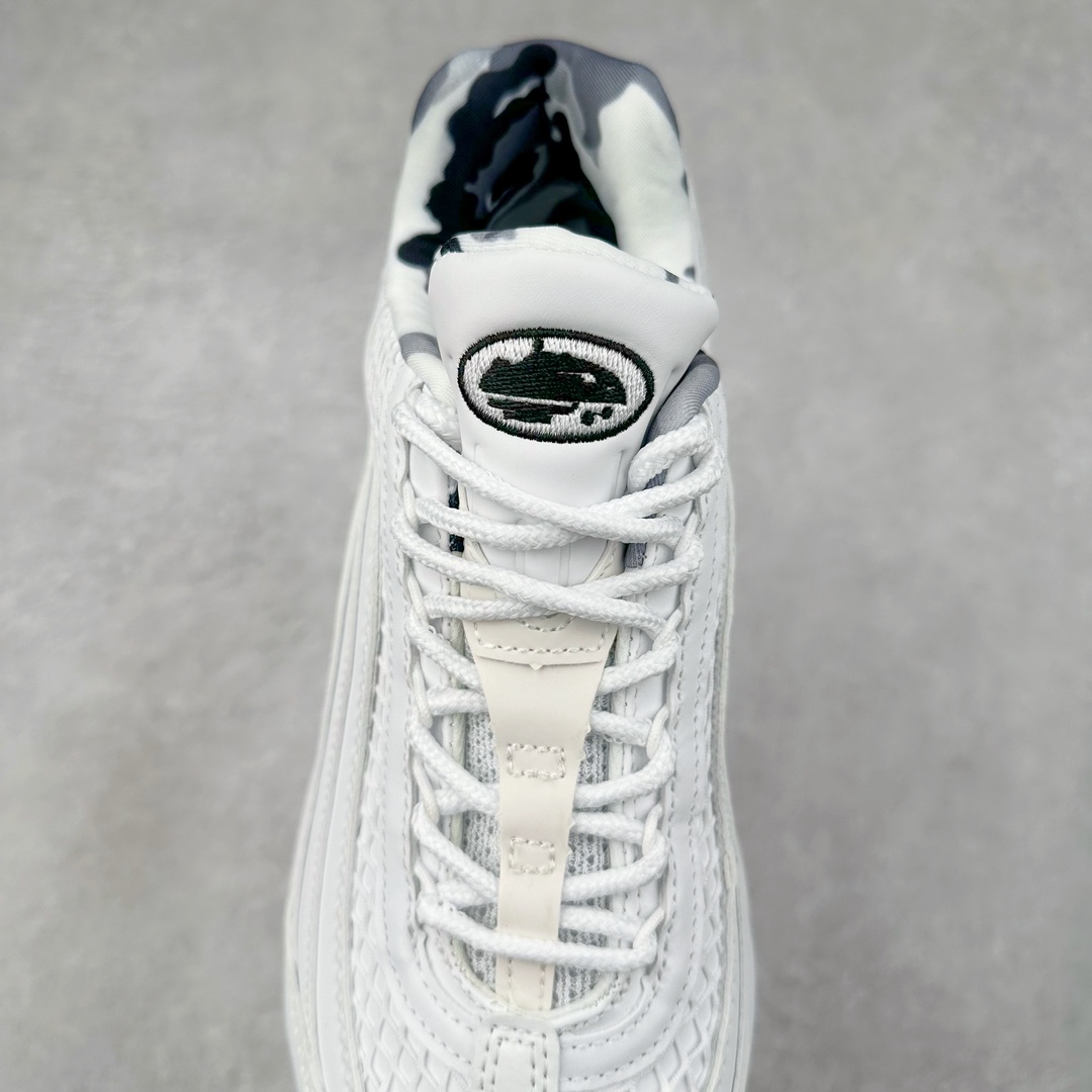 图片[5]-＃MX版 NK Air Max 95 复古减震气垫跑鞋 经典重温 FB2709-006 外单专供大厂出品 品质稳定 一百余色 终端操作 鞋款设计灵感源于人体构造 中底设计基于人体的脊柱构造 是整体设计的核心 尼龙孔眼代表了肋骨 而分层式面板和网眼象征着肌肉纤维和肉体组织 Air Max 95采用了两个独立的吹塑成型的Air-Sole单元 并首次在前掌使用可视化气垫设计 Swoosh logo夜当作一个 点符号放在了鞋子的后帮位置 20年的发展让 AIR MAX 95有了不同的故事 20年后再度面向世人的时候 焕然一新的面貌 让人有了另外一种清新脱俗的感觉 尺码：39 40 40.5 41 42 42.5 43 44 44.5 45 46 47.5 48-选品中心