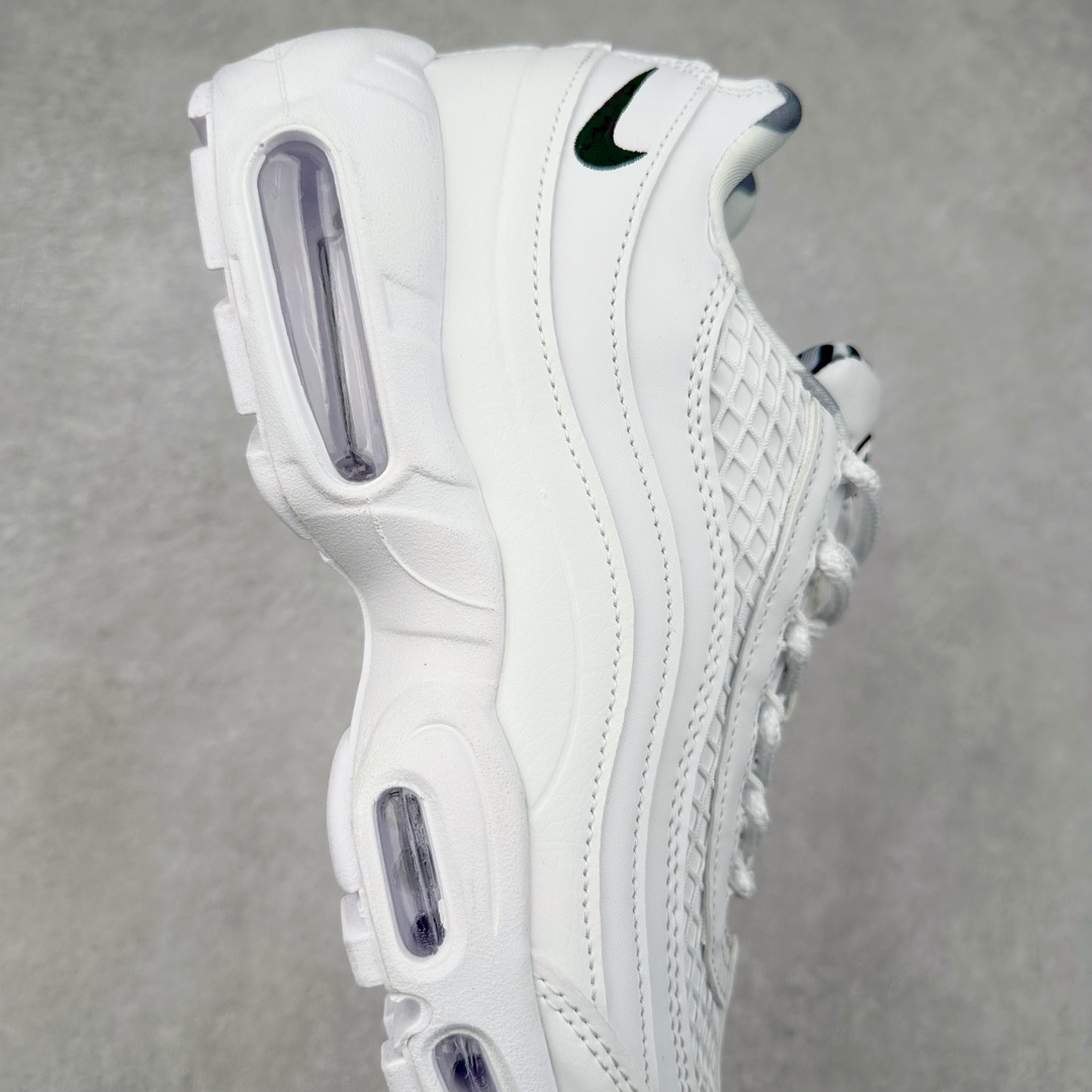 图片[6]-＃MX版 NK Air Max 95 复古减震气垫跑鞋 经典重温 FB2709-006 外单专供大厂出品 品质稳定 一百余色 终端操作 鞋款设计灵感源于人体构造 中底设计基于人体的脊柱构造 是整体设计的核心 尼龙孔眼代表了肋骨 而分层式面板和网眼象征着肌肉纤维和肉体组织 Air Max 95采用了两个独立的吹塑成型的Air-Sole单元 并首次在前掌使用可视化气垫设计 Swoosh logo夜当作一个 点符号放在了鞋子的后帮位置 20年的发展让 AIR MAX 95有了不同的故事 20年后再度面向世人的时候 焕然一新的面貌 让人有了另外一种清新脱俗的感觉 尺码：39 40 40.5 41 42 42.5 43 44 44.5 45 46 47.5 48-选品中心