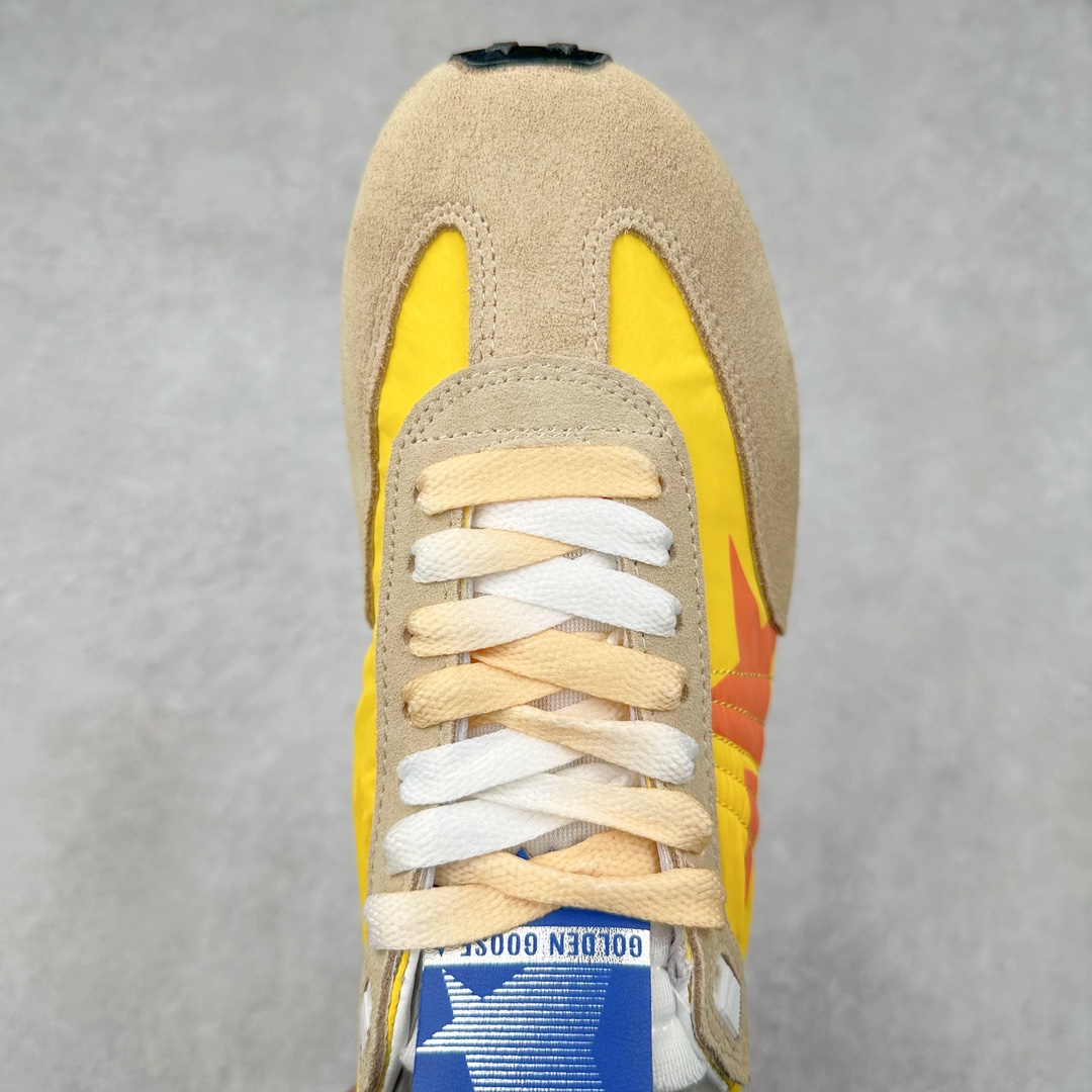 图片[4]-＃纯原 GGDB Golden Goose Marathon 复古运动鞋生活休闲鞋 火爆全网 陈伟霆宋雨琦 杨幂等各路明星纷纷上脚 该系列新品鞋履以1970年代的田径鞋为设计灵感，巧妙融入3D打印鞋尾装饰等前沿元素，既彰显了复古格调，又将这种怀旧感投射到未来。其鞋面采用多种精致材质打造，并推出银色、黑色、红色、皇家蓝和白色等多款经典配色以及全新限定黄色，侧边点缀以品牌标志性的星星图案。全新黄色款式的鞋面侧边保留了品牌标志性的橙色星星图案，配以灰色鞋头。不均匀染色的鞋带和带有星星图案的鞋底，为整体造型增添了独特的印象。呈现男女都可穿着的中性风格，谁都能拥有并追逐自己的梦想。尺码：35 36 37 38 39 40 41 42 43 44 45-选品中心