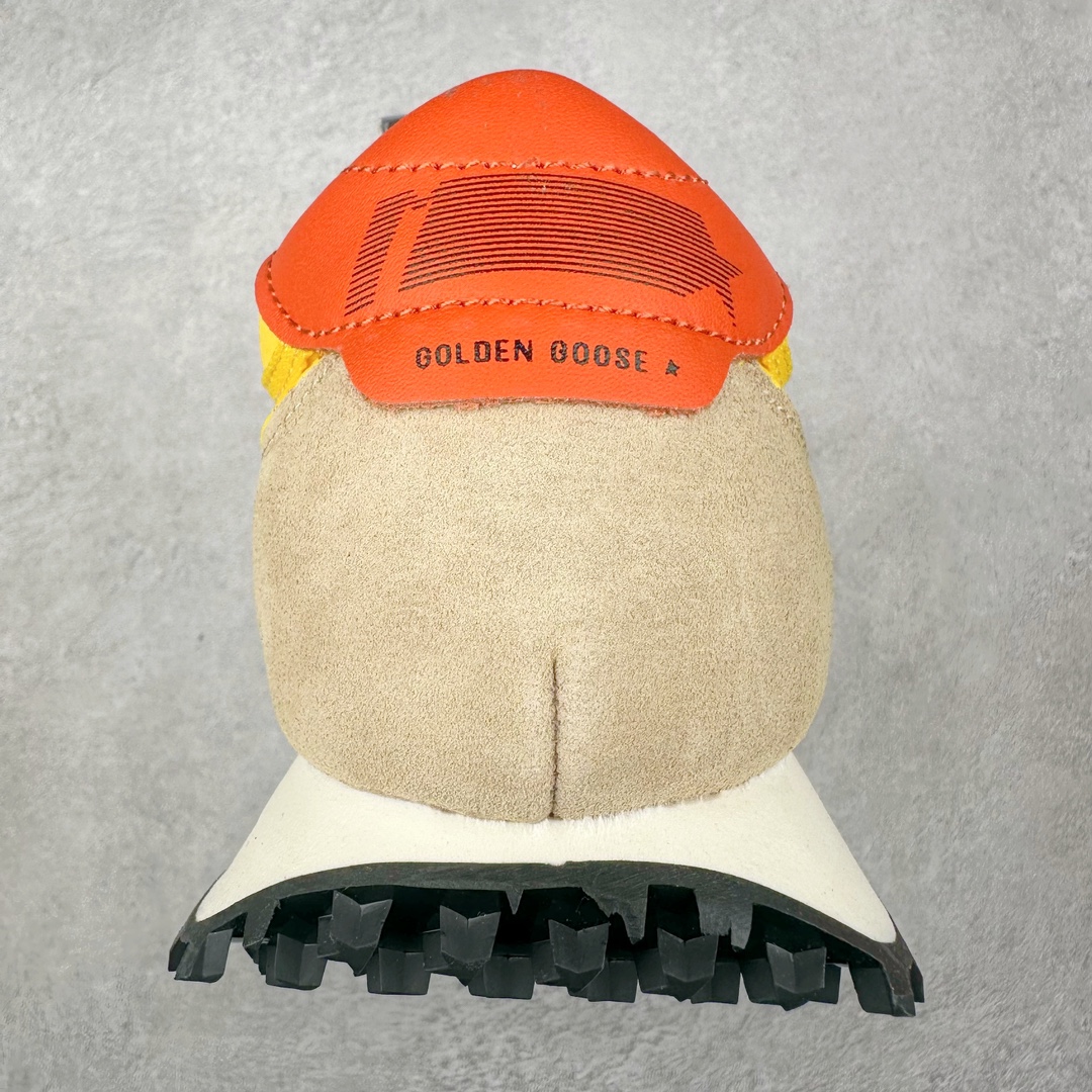 图片[8]-＃纯原 GGDB Golden Goose Marathon 复古运动鞋生活休闲鞋 火爆全网 陈伟霆宋雨琦 杨幂等各路明星纷纷上脚 该系列新品鞋履以1970年代的田径鞋为设计灵感，巧妙融入3D打印鞋尾装饰等前沿元素，既彰显了复古格调，又将这种怀旧感投射到未来。其鞋面采用多种精致材质打造，并推出银色、黑色、红色、皇家蓝和白色等多款经典配色以及全新限定黄色，侧边点缀以品牌标志性的星星图案。全新黄色款式的鞋面侧边保留了品牌标志性的橙色星星图案，配以灰色鞋头。不均匀染色的鞋带和带有星星图案的鞋底，为整体造型增添了独特的印象。呈现男女都可穿着的中性风格，谁都能拥有并追逐自己的梦想。尺码：35 36 37 38 39 40 41 42 43 44 45-选品中心