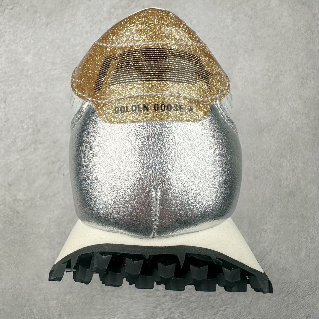 图片[8]-＃纯原 GGDB Golden Goose Marathon 复古运动鞋生活休闲鞋 火爆全网 陈伟霆宋雨琦 杨幂等各路明星纷纷上脚 该系列新品鞋履以1970年代的田径鞋为设计灵感，巧妙融入3D打印鞋尾装饰等前沿元素，既彰显了复古格调，又将这种怀旧感投射到未来。其鞋面采用多种精致材质打造，并推出银色、黑色、红色、皇家蓝和白色等多款经典配色以及全新限定黄色，侧边点缀以品牌标志性的星星图案。全新黄色款式的鞋面侧边保留了品牌标志性的橙色星星图案，配以灰色鞋头。不均匀染色的鞋带和带有星星图案的鞋底，为整体造型增添了独特的印象。呈现男女都可穿着的中性风格，谁都能拥有并追逐自己的梦想。尺码：35 36 37 38 39 40 41 42 43 44 45-选品中心