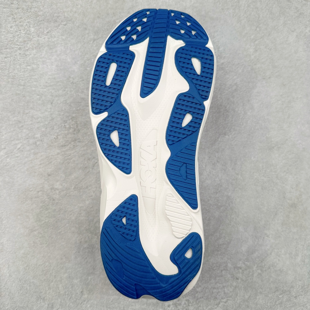 图片[9]-HOKA ONE ONE Clifton 克里夫顿10代专业性能减震公路跑步鞋 轻盈透气的针织网面和纱线的使用让鞋面更挺拔 增强鞋面的强度和支撑性能 搭配柔软的鞋舌 让双脚在舒适包裹中跑的更加畅快 全新泡棉中底 柔软的同时增强回弹性能 为不同跑者提供更平稳流畅的脚感 带来全面的缓冲保护 根据人体工程学设计的延长拉襟 后跟处弹软的海绵填充舒适固定 避免掉跟和摩擦 相比上一代光滑的内衬 Clifton 9的内衬增强了摩擦力 避免双脚在鞋内滑动 尺码：36 36.5 37.5 38 38.5 39 40 40.5 41 42 42.5 43 44 44.5 45-选品中心