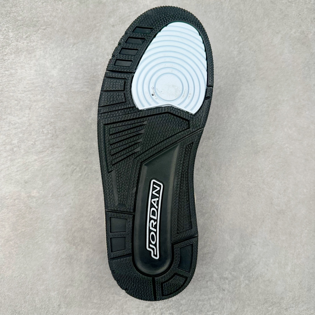 图片[9]-Jordan Spizike Low AJ复古低帮篮球鞋 HQ3439-101 这款鞋子著名导演斯派克李的Jordan Spizike专属 预计于明年夏季推出全新低帮版本 将包括三款配色 经典爆裂纹非常复古 两款配色分别以大学红和黑曜石蓝进行区分 鞋身设计中依旧带有大象爆裂纹、鞋侧束带、塑胶网布等经典元素 之后 在鞋舌、内衬以及鞋底等位置缀以大学红和黑曜石蓝搭配 带来全新造型 尺码：36 36.5 37.5 38 38.5 39 40 40.5 41 42 42.5 43 44 44.5 45 46 47.5-选品中心