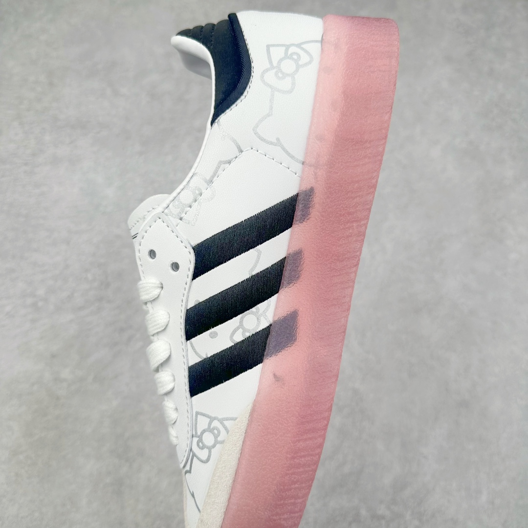 图片[7]-AD Samba XLG 桑巴舞加大厚底版系列德训风百搭松糕休闲运动板鞋生胶底 IG4450 自Originals Samba成功借势Blokecore风潮一跃成为街头巷尾的焦点鞋款后,不论是围绕Samba本身打造的各式「变种版本」,还是以Samba为蓝本打造联名鞋款,都成为了时尚潮流人士日常穿搭首选。Samba XLG是adidas Originals不断扩展XLG系列的一部分,旨在与年轻文化相契合,迎合那些希望通过个性时尚表达自我而不愿牺牲舒适度的年轻群体。街头时尚领域的Gen Z特别偏爱宽松的穿着风格。Samba XLG针对这一点做了创新。它在延续Samba OG经典设计的基础上,迎合年轻群体的穿着习惯,重塑为宽大的鞋身比例轮廓以及加厚中底,让消费者轻松展示自己独特的风格。全新的Samba XLG系列不仅迎合了当下年轻群体的穿搭习惯,加宽了鞋身比例以及将中底进一步增厚,在视觉比例上更加饱满,同时还保留了经典Samba的细节,这样一来,鞋迷朋友在穿搭上不仅能更加个性化,而且还能延续一定的复古感受。尺码：36 36⅔ 37⅓ 38 38⅔ 39⅓ 40 40⅔ 41⅓ 42 42⅔ 43⅓ 44 45-选品中心