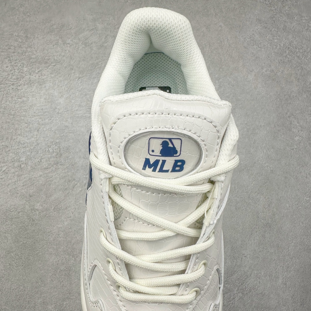 图片[5]-MLB Big Ball Chunky 复古印花老爹鞋系列低帮轻量增高厚底百搭休闲运动慢跑鞋 Korea韩国联名NY美国榄球纽约洋基队限定 韩国代购专供 全套原楦原纸板原厂数据开发 正确中底拉帮中底网布细节 平台代购专供 左脚内置芯片 韩国代购吊牌标贴 独家一比一RB+MD组合大底 高频后跟小人Logo精准对位立体饱满 正确网布加超迁鞋面 转印中底走线紧密 转印Logo工艺表层防刮不掉色 尺码：35 36 36.5 37.5 38 38.5 39 40 40.5 41 42 42.5 43 44 45-选品中心