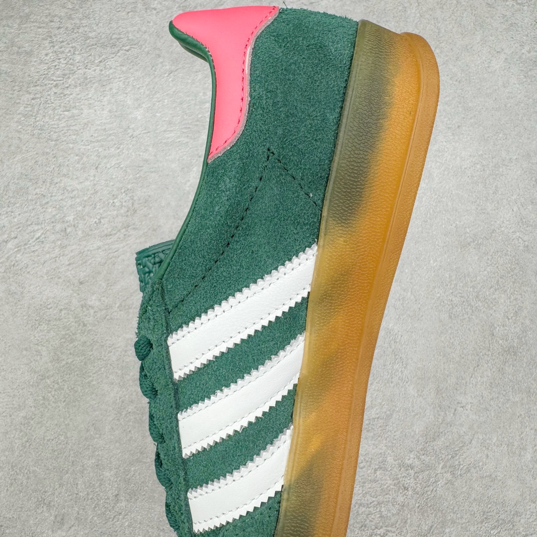 图片[7]-＃HP纯原 AD Original Gazelle Trainers 瞪羚室内鞋系列低帮复古百搭休闲运动德训风板鞋 IG5929 高端零售特供批次 原厂定制长毛翻毛皮组合环保纤维革鞋面材质 内置环保海玻璃鞋垫 外置RB橡胶大底 产品品控稳定性领先行业 原厂全套原楦原纸板冲刀磨具开发 原厂皮料加持 原厂港宝加持定型后跟R度完美 将复古进行到底 简约流畅 三十年不变经典 这款Gazelle运动鞋 无论面料、配色、质感或设计 都只在重现其1991年原款的经典 皮革鞋面 撞色三条纹和鞋跟标的设计 力求呈现90年代的经典复古风潮 Samba火热的同时 也带动了其它的复古鞋型 Gazelle便是其中一只 Gazelle Indoor拥有包边更宽的T字型鞋头 更好的保护运动员的前掌 浓浓的复古氛围感 非常适合现在流行的Cleanfit风格 尺码：35.5 36 36⅔ 37⅓ 38 38⅔ 39⅓ 40 40⅔ 41⅓ 42 42⅔ 43⅓ 44 44⅔ 45-选品中心