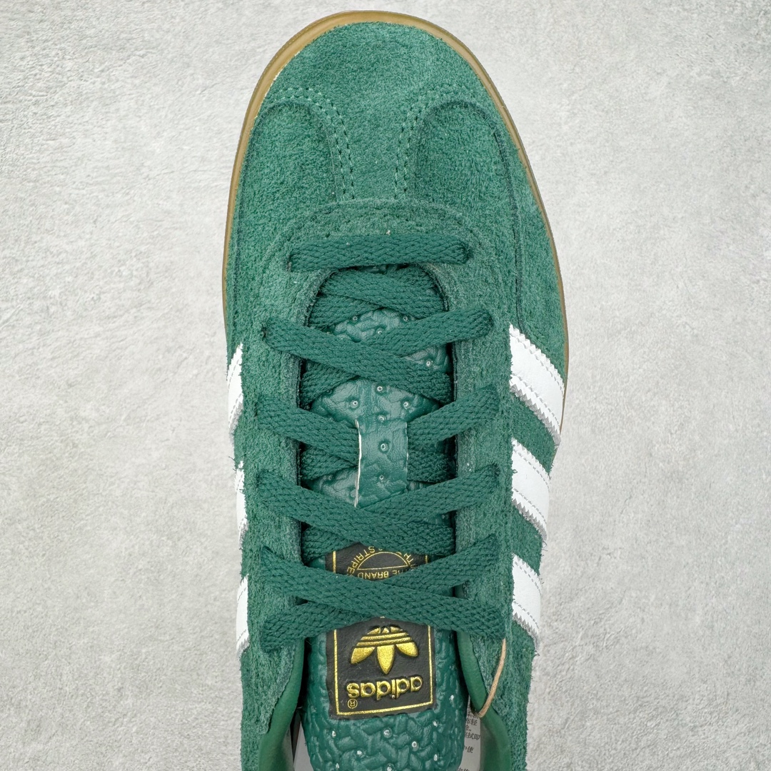 图片[4]-＃HP纯原 AD Original Gazelle Trainers 瞪羚室内鞋系列低帮复古百搭休闲运动德训风板鞋 IG5929 高端零售特供批次 原厂定制长毛翻毛皮组合环保纤维革鞋面材质 内置环保海玻璃鞋垫 外置RB橡胶大底 产品品控稳定性领先行业 原厂全套原楦原纸板冲刀磨具开发 原厂皮料加持 原厂港宝加持定型后跟R度完美 将复古进行到底 简约流畅 三十年不变经典 这款Gazelle运动鞋 无论面料、配色、质感或设计 都只在重现其1991年原款的经典 皮革鞋面 撞色三条纹和鞋跟标的设计 力求呈现90年代的经典复古风潮 Samba火热的同时 也带动了其它的复古鞋型 Gazelle便是其中一只 Gazelle Indoor拥有包边更宽的T字型鞋头 更好的保护运动员的前掌 浓浓的复古氛围感 非常适合现在流行的Cleanfit风格 尺码：35.5 36 36⅔ 37⅓ 38 38⅔ 39⅓ 40 40⅔ 41⅓ 42 42⅔ 43⅓ 44 44⅔ 45-选品中心