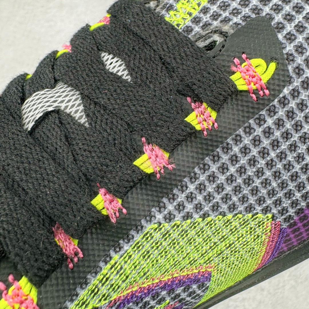 图片[10]-＃K版纯原Converse Chuck Taylor All Star Pro Bb Ox 实战篮球鞋 Converse全新Solstice系列再度迎来新作 此鞋型由Converse与NK传奇篮球产品设计师Eric Avar合作开发而成 All Star Pro BB代Converse设计的演变 并且融入了现代科Quadfit织法的鞋面提供稳定性与包覆NK React内核支撑多次切入与平稳起跳 All Star Pro BB同时也替Kelly Oubre Jr.等个性化球员设计独特配色 全新升级的BB Evo承袭前作嵌入式NIKE React鞋垫 带来轻盈灵活且贴合地面的舒适脚感 重叠模糊的经典星箭标致 营造犀利的速度感 曲面橡胶外底和菱型格状纹路 提供多方位抓地力 你可以在鞋身上发现一些全新的元素 鞋面材质注入更多填充支撑与包裹更加扎实50/50对分的鞋面配色 也更具视觉冲击力 尺码：36 37 37.5 38 38.5 39 40 40.5 41 42 42.5 43 44 44.5 45 46-选品中心