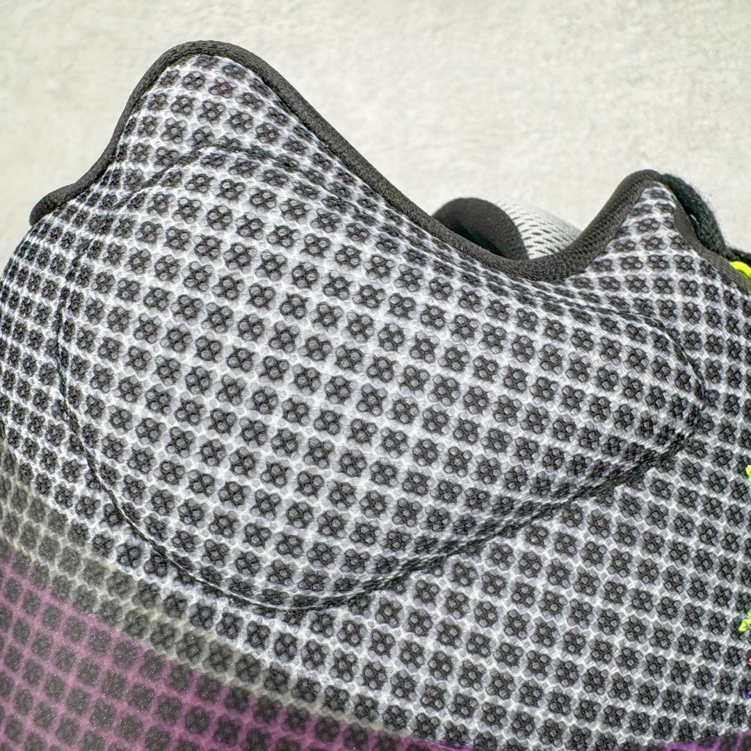 图片[17]-＃K版纯原Converse Chuck Taylor All Star Pro Bb Ox 实战篮球鞋 Converse全新Solstice系列再度迎来新作 此鞋型由Converse与NK传奇篮球产品设计师Eric Avar合作开发而成 All Star Pro BB代Converse设计的演变 并且融入了现代科Quadfit织法的鞋面提供稳定性与包覆NK React内核支撑多次切入与平稳起跳 All Star Pro BB同时也替Kelly Oubre Jr.等个性化球员设计独特配色 全新升级的BB Evo承袭前作嵌入式NIKE React鞋垫 带来轻盈灵活且贴合地面的舒适脚感 重叠模糊的经典星箭标致 营造犀利的速度感 曲面橡胶外底和菱型格状纹路 提供多方位抓地力 你可以在鞋身上发现一些全新的元素 鞋面材质注入更多填充支撑与包裹更加扎实50/50对分的鞋面配色 也更具视觉冲击力 尺码：36 37 37.5 38 38.5 39 40 40.5 41 42 42.5 43 44 44.5 45 46-选品中心