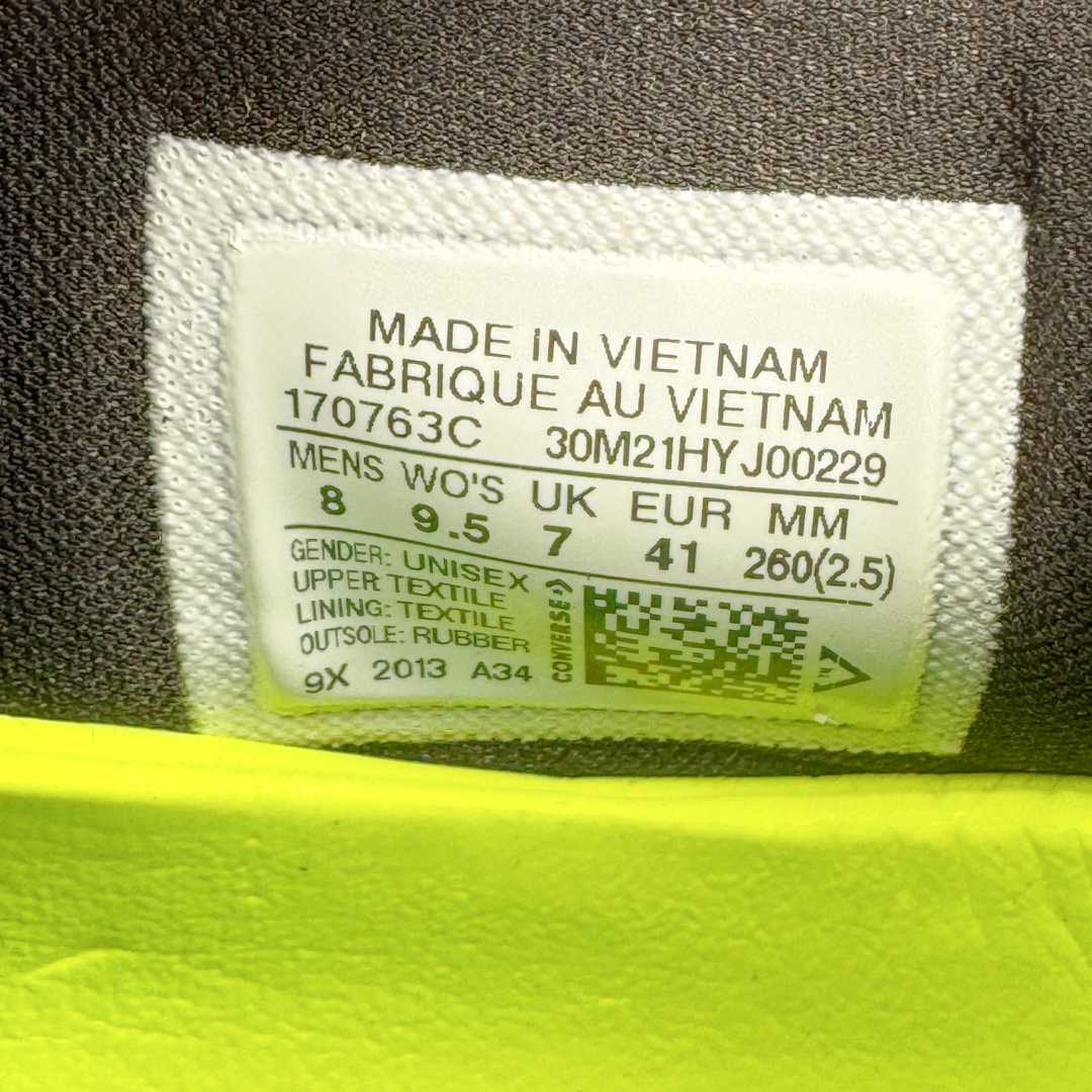 图片[12]-＃K版纯原Converse Chuck Taylor All Star Pro Bb Ox 实战篮球鞋 Converse全新Solstice系列再度迎来新作 此鞋型由Converse与NK传奇篮球产品设计师Eric Avar合作开发而成 All Star Pro BB代Converse设计的演变 并且融入了现代科Quadfit织法的鞋面提供稳定性与包覆NK React内核支撑多次切入与平稳起跳 All Star Pro BB同时也替Kelly Oubre Jr.等个性化球员设计独特配色 全新升级的BB Evo承袭前作嵌入式NIKE React鞋垫 带来轻盈灵活且贴合地面的舒适脚感 重叠模糊的经典星箭标致 营造犀利的速度感 曲面橡胶外底和菱型格状纹路 提供多方位抓地力 你可以在鞋身上发现一些全新的元素 鞋面材质注入更多填充支撑与包裹更加扎实50/50对分的鞋面配色 也更具视觉冲击力 尺码：36 37 37.5 38 38.5 39 40 40.5 41 42 42.5 43 44 44.5 45 46-选品中心