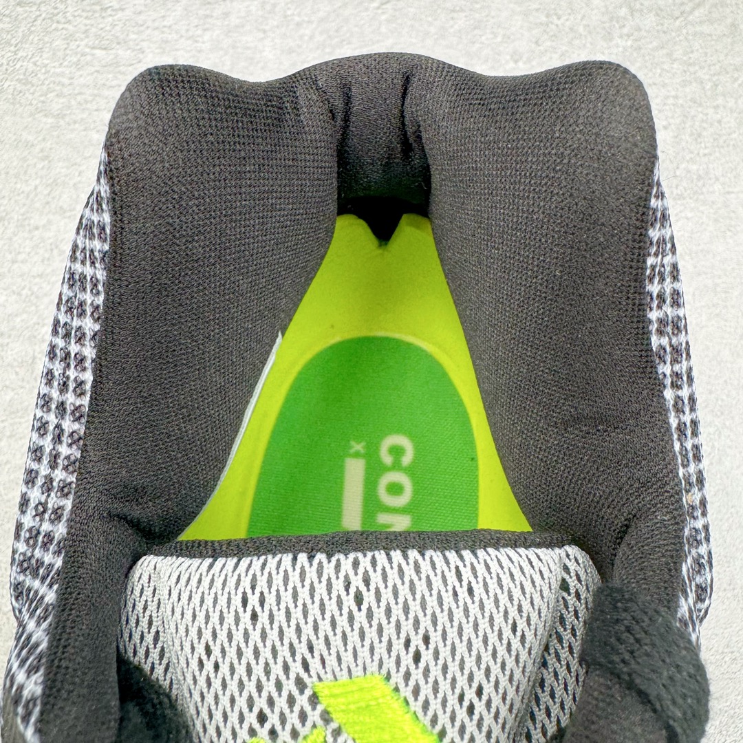 图片[14]-＃K版纯原Converse Chuck Taylor All Star Pro Bb Ox 实战篮球鞋 Converse全新Solstice系列再度迎来新作 此鞋型由Converse与NK传奇篮球产品设计师Eric Avar合作开发而成 All Star Pro BB代Converse设计的演变 并且融入了现代科Quadfit织法的鞋面提供稳定性与包覆NK React内核支撑多次切入与平稳起跳 All Star Pro BB同时也替Kelly Oubre Jr.等个性化球员设计独特配色 全新升级的BB Evo承袭前作嵌入式NIKE React鞋垫 带来轻盈灵活且贴合地面的舒适脚感 重叠模糊的经典星箭标致 营造犀利的速度感 曲面橡胶外底和菱型格状纹路 提供多方位抓地力 你可以在鞋身上发现一些全新的元素 鞋面材质注入更多填充支撑与包裹更加扎实50/50对分的鞋面配色 也更具视觉冲击力 尺码：36 37 37.5 38 38.5 39 40 40.5 41 42 42.5 43 44 44.5 45 46-选品中心