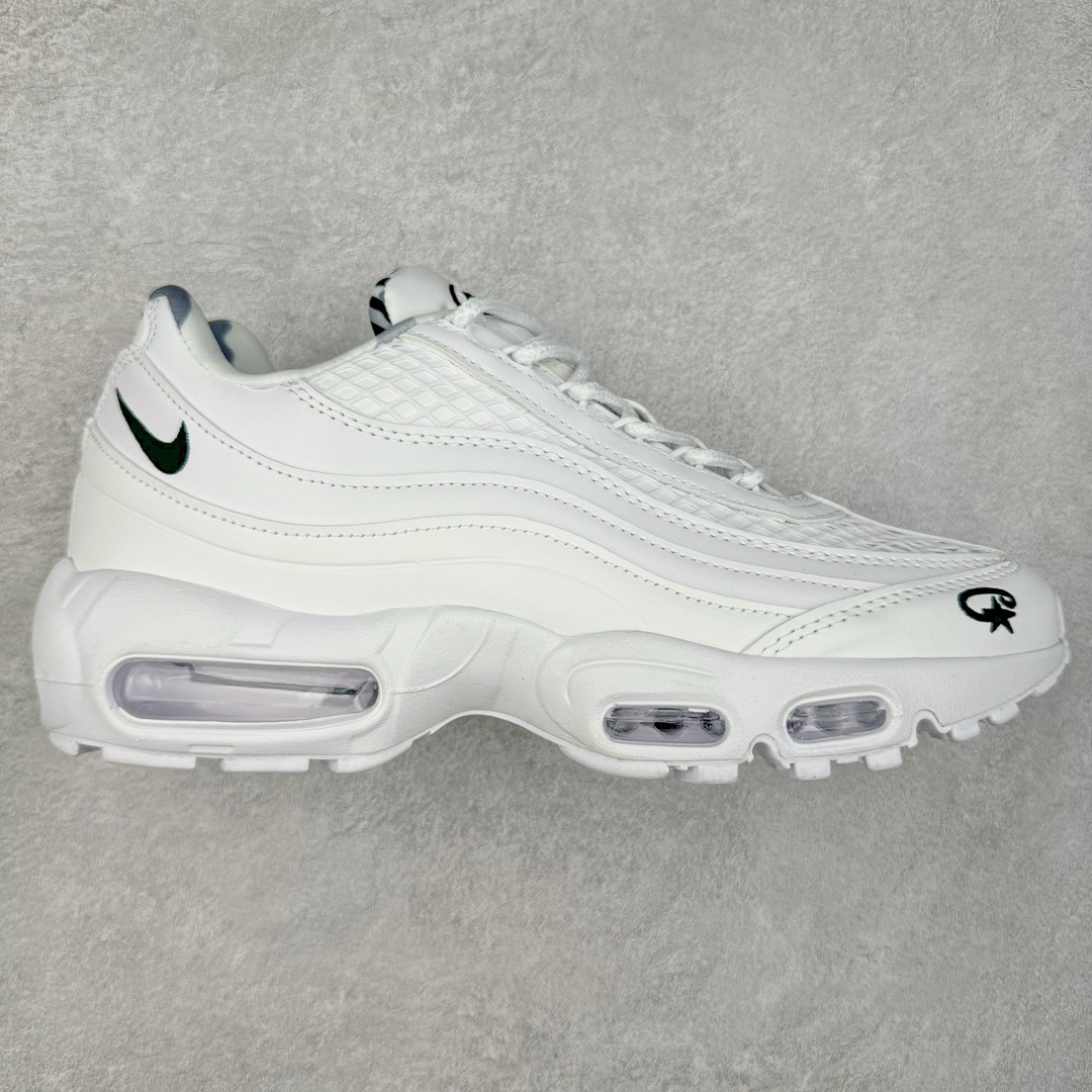 ＃MX版 NK Air Max 95 复古减震气垫跑鞋 经典重温 FB2709-006 外单专供大厂出品 品质稳定 一百余色 终端操作 鞋款设计灵感源于人体构造 中底设计基于人体的脊柱构造 是整体设计的核心 尼龙孔眼代表了肋骨 而分层式面板和网眼象征着肌肉纤维和肉体组织 Air Max 95采用了两个独立的吹塑成型的Air-Sole单元 并首次在前掌使用可视化气垫设计 Swoosh logo夜当作一个 点符号放在了鞋子的后帮位置 20年的发展让 AIR MAX 95有了不同的故事 20年后再度面向世人的时候 焕然一新的面貌 让人有了另外一种清新脱俗的感觉 尺码：39 40 40.5 41 42 42.5 43 44 44.5 45 46 47.5 48-选品中心