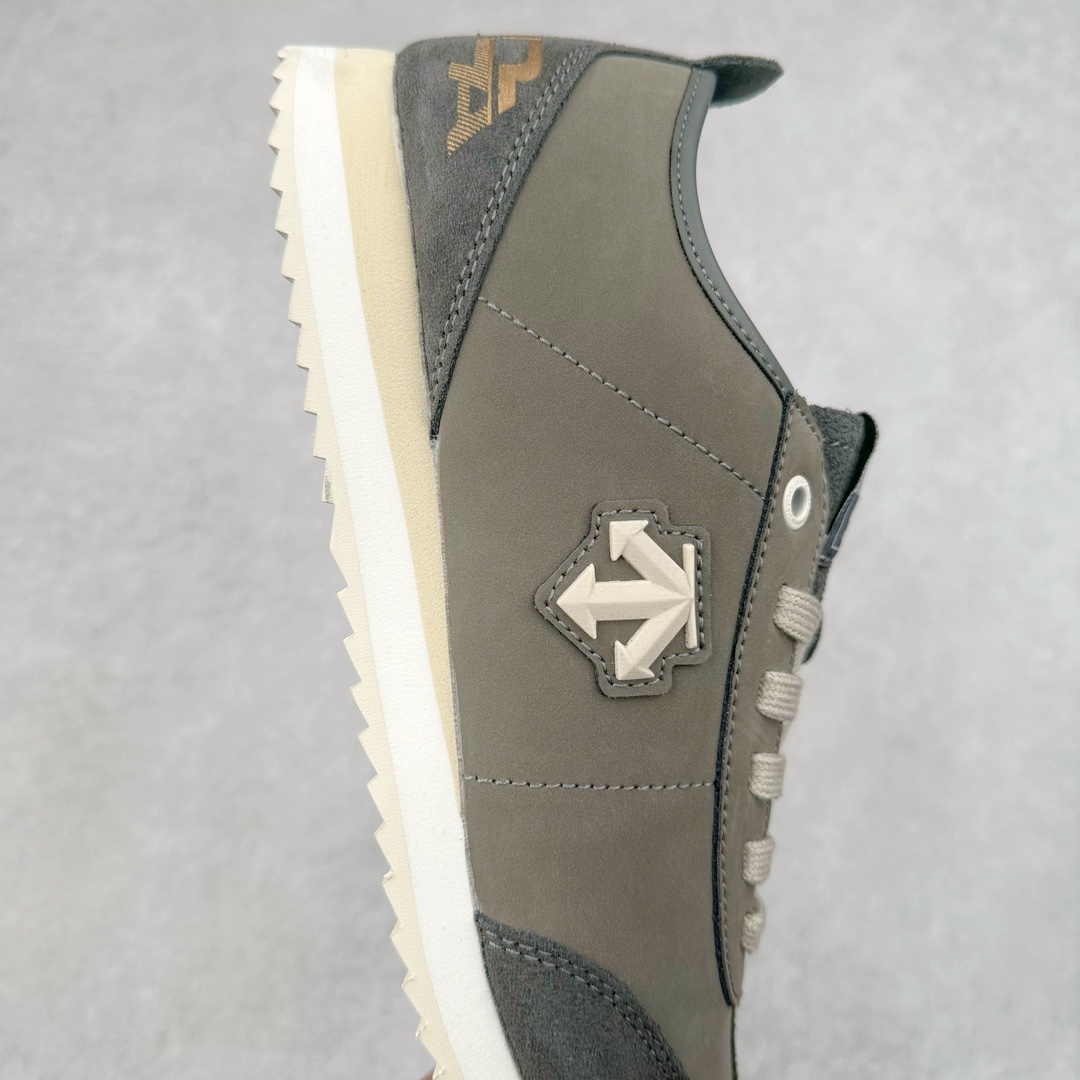 图片[6]-DESCENTE CHRON LTR 迪桑特皮面系带舒适百搭防滑耐磨低帮生活休闲鞋 原楦原纸版开发版型 鞋底设计有特殊的纹理或材料 以增加摩擦力 减少滑倒的风险 使用耐用的材料制成 能够承受长时间的使用和摩擦 减少磨损 尺码：36 36.5 37 38 38.5 39 40 40.5 41 42 42.5 43 44 44.5 45-选品中心