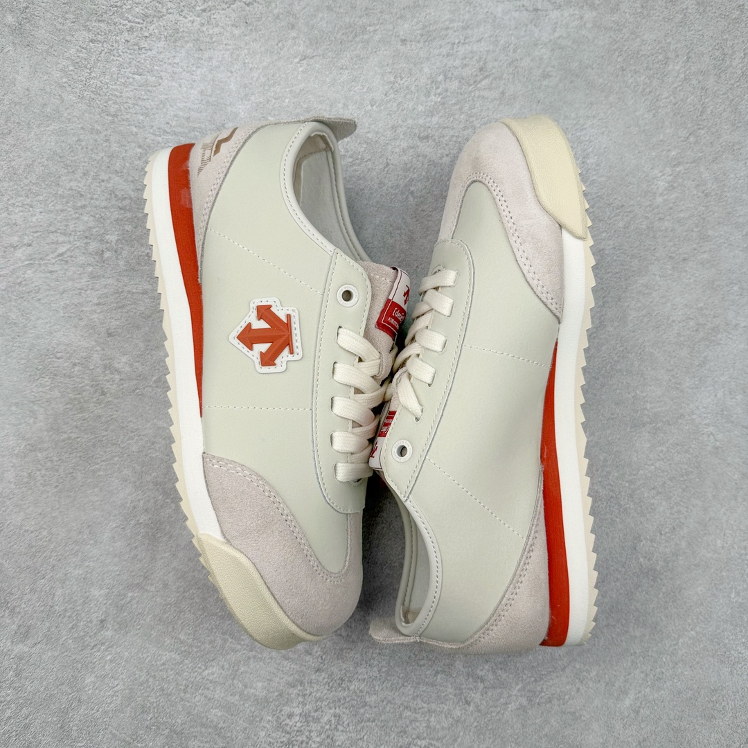 图片[3]-DESCENTE CHRON LTR 迪桑特皮面系带舒适百搭防滑耐磨低帮生活休闲鞋 原楦原纸版开发版型 鞋底设计有特殊的纹理或材料 以增加摩擦力 减少滑倒的风险 使用耐用的材料制成 能够承受长时间的使用和摩擦 减少磨损 尺码：36 36.5 37 38 38.5 39 40 40.5 41 42 42.5 43 44 44.5 45-选品中心