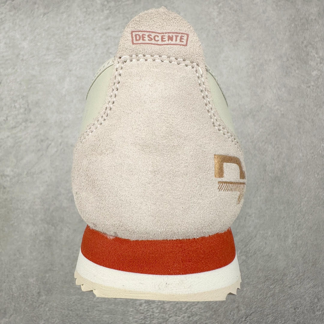 图片[8]-DESCENTE CHRON LTR 迪桑特皮面系带舒适百搭防滑耐磨低帮生活休闲鞋 原楦原纸版开发版型 鞋底设计有特殊的纹理或材料 以增加摩擦力 减少滑倒的风险 使用耐用的材料制成 能够承受长时间的使用和摩擦 减少磨损 尺码：36 36.5 37 38 38.5 39 40 40.5 41 42 42.5 43 44 44.5 45-选品中心