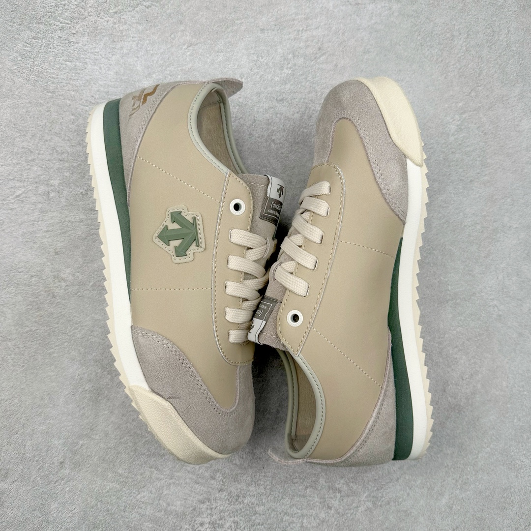 图片[3]-DESCENTE CHRON LTR 迪桑特皮面系带舒适百搭防滑耐磨低帮生活休闲鞋 原楦原纸版开发版型 鞋底设计有特殊的纹理或材料 以增加摩擦力 减少滑倒的风险 使用耐用的材料制成 能够承受长时间的使用和摩擦 减少磨损 尺码：36 36.5 37 38 38.5 39 40 40.5 41 42 42.5 43 44 44.5 45-选品中心