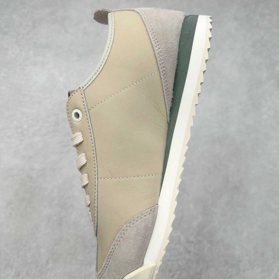 图片[7]-DESCENTE CHRON LTR 迪桑特皮面系带舒适百搭防滑耐磨低帮生活休闲鞋 原楦原纸版开发版型 鞋底设计有特殊的纹理或材料 以增加摩擦力 减少滑倒的风险 使用耐用的材料制成 能够承受长时间的使用和摩擦 减少磨损 尺码：36 36.5 37 38 38.5 39 40 40.5 41 42 42.5 43 44 44.5 45-选品中心