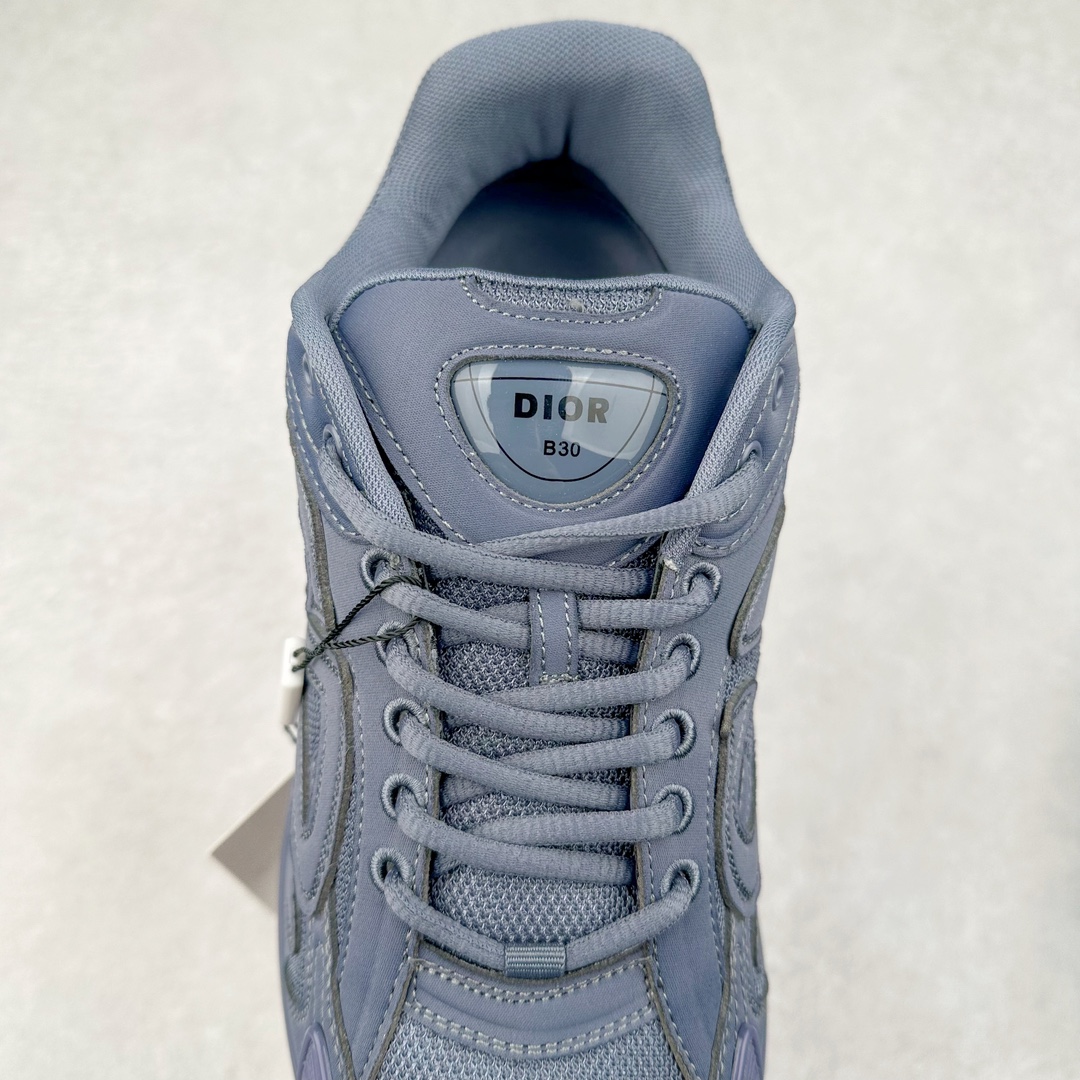 图片[5]-纯原 Dior x Stone Island 迪奥石头岛联名款B30系列休闲运动鞋老爹鞋 原版购入开发 做货 这次精彩的合作堪称一场别开生面的对话，展现了非凡的创意。金•琼斯 （KIM JONES）倾情呈献 DIOR AND STONEISLAND 限定系列，经典罗盘玫瑰与 DIOR 徽标相互融合外贸热销款 原版开模 海淘专供品质同渠道货源 该款系列采用黑网色眼织物白和色科技料面精心制作，作饰以反光“CD30”图形标志，外格轻盈的刻雕效果橡胶鞋搭底配标志性点的缀提升格调，内弹部力细节塑造想理的舒适穿着体验可与各休式闲造型配搭，彰显尚时现代的运风动范 尺码：38 39 40 41 42 43 44 45 46 47-选品中心