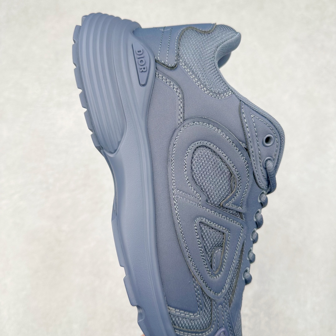 图片[6]-纯原 Dior x Stone Island 迪奥石头岛联名款B30系列休闲运动鞋老爹鞋 原版购入开发 做货 这次精彩的合作堪称一场别开生面的对话，展现了非凡的创意。金•琼斯 （KIM JONES）倾情呈献 DIOR AND STONEISLAND 限定系列，经典罗盘玫瑰与 DIOR 徽标相互融合外贸热销款 原版开模 海淘专供品质同渠道货源 该款系列采用黑网色眼织物白和色科技料面精心制作，作饰以反光“CD30”图形标志，外格轻盈的刻雕效果橡胶鞋搭底配标志性点的缀提升格调，内弹部力细节塑造想理的舒适穿着体验可与各休式闲造型配搭，彰显尚时现代的运风动范 尺码：38 39 40 41 42 43 44 45 46 47-选品中心