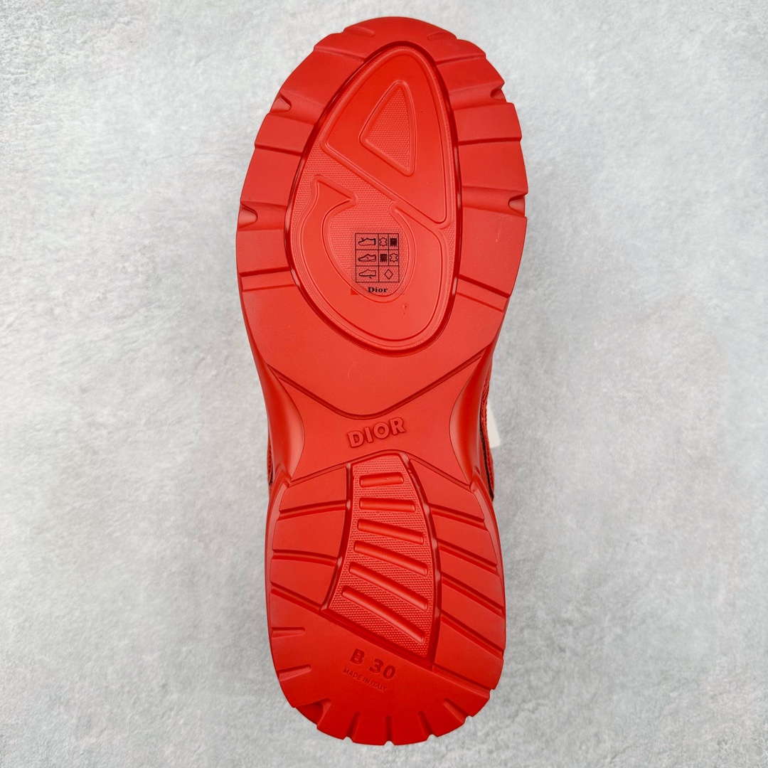 图片[9]-纯原 Dior x Stone Island 迪奥石头岛联名款B30系列休闲运动鞋老爹鞋 原版购入开发 做货 这次精彩的合作堪称一场别开生面的对话，展现了非凡的创意。金•琼斯 （KIM JONES）倾情呈献 DIOR AND STONEISLAND 限定系列，经典罗盘玫瑰与 DIOR 徽标相互融合外贸热销款 原版开模 海淘专供品质同渠道货源 该款系列采用黑网色眼织物白和色科技料面精心制作，作饰以反光“CD30”图形标志，外格轻盈的刻雕效果橡胶鞋搭底配标志性点的缀提升格调，内弹部力细节塑造想理的舒适穿着体验可与各休式闲造型配搭，彰显尚时现代的运风动范 尺码：38 39 40 41 42 43 44 45 46 47-选品中心