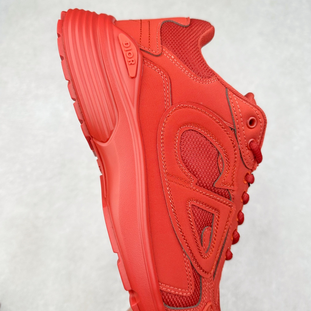 图片[6]-纯原 Dior x Stone Island 迪奥石头岛联名款B30系列休闲运动鞋老爹鞋 原版购入开发 做货 这次精彩的合作堪称一场别开生面的对话，展现了非凡的创意。金•琼斯 （KIM JONES）倾情呈献 DIOR AND STONEISLAND 限定系列，经典罗盘玫瑰与 DIOR 徽标相互融合外贸热销款 原版开模 海淘专供品质同渠道货源 该款系列采用黑网色眼织物白和色科技料面精心制作，作饰以反光“CD30”图形标志，外格轻盈的刻雕效果橡胶鞋搭底配标志性点的缀提升格调，内弹部力细节塑造想理的舒适穿着体验可与各休式闲造型配搭，彰显尚时现代的运风动范 尺码：38 39 40 41 42 43 44 45 46 47-选品中心