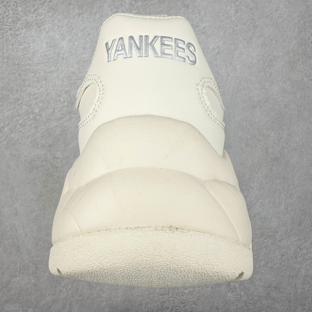 图片[8]-＃特价福利 MLB BigBall Chunky纽约洋基队增高复古风印花老爹鞋 MLB是韩国F&F旗下潮流服装品牌 拥有150年历史的经典传统 是街头文化和国际生活方式的领导者 MLB拥有包括男装、女装、童装、配饰在内的全品类服饰 提供覆盖各性别、各年龄层、From Head to Toe的穿搭装备 其产品结合了韩国的时尚造型与质感 展现了运动服饰也可以兼具时尚潮流的风格 在产品设计上 MLB不仅融合了美国职业棒球大联盟的各当家球队 更结合了棒球运动中的各个元素 复古风范自信控场 复古鞋型率先勾描独特的自我态度 在经典线条与时尚元素的精彩交织下刷新街头复古运动风潮 质感十足兼备卓越的舒适透气性能迎合夏日追求的自在脚感。尺码：36 36.5 37.5 38 38.5 39 40 40.5 41 42 42.5 43 44 44.5 45-选品中心