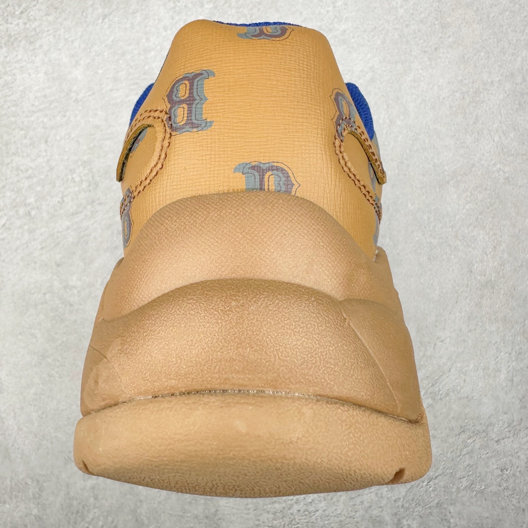 图片[8]-＃特价福利 MLB BigBall Chunky纽约洋基队增高复古风印花老爹鞋 MLB是韩国F&F旗下潮流服装品牌 拥有150年历史的经典传统 是街头文化和国际生活方式的领导者 MLB拥有包括男装、女装、童装、配饰在内的全品类服饰 提供覆盖各性别、各年龄层、From Head to Toe的穿搭装备 其产品结合了韩国的时尚造型与质感 展现了运动服饰也可以兼具时尚潮流的风格 在产品设计上 MLB不仅融合了美国职业棒球大联盟的各当家球队 更结合了棒球运动中的各个元素 复古风范自信控场 复古鞋型率先勾描独特的自我态度 在经典线条与时尚元素的精彩交织下刷新街头复古运动风潮 质感十足兼备卓越的舒适透气性能迎合夏日追求的自在脚感。尺码：36 36.5 37.5 38 38.5 39 40 40.5 41 42 42.5 43 44 44.5 45-选品中心