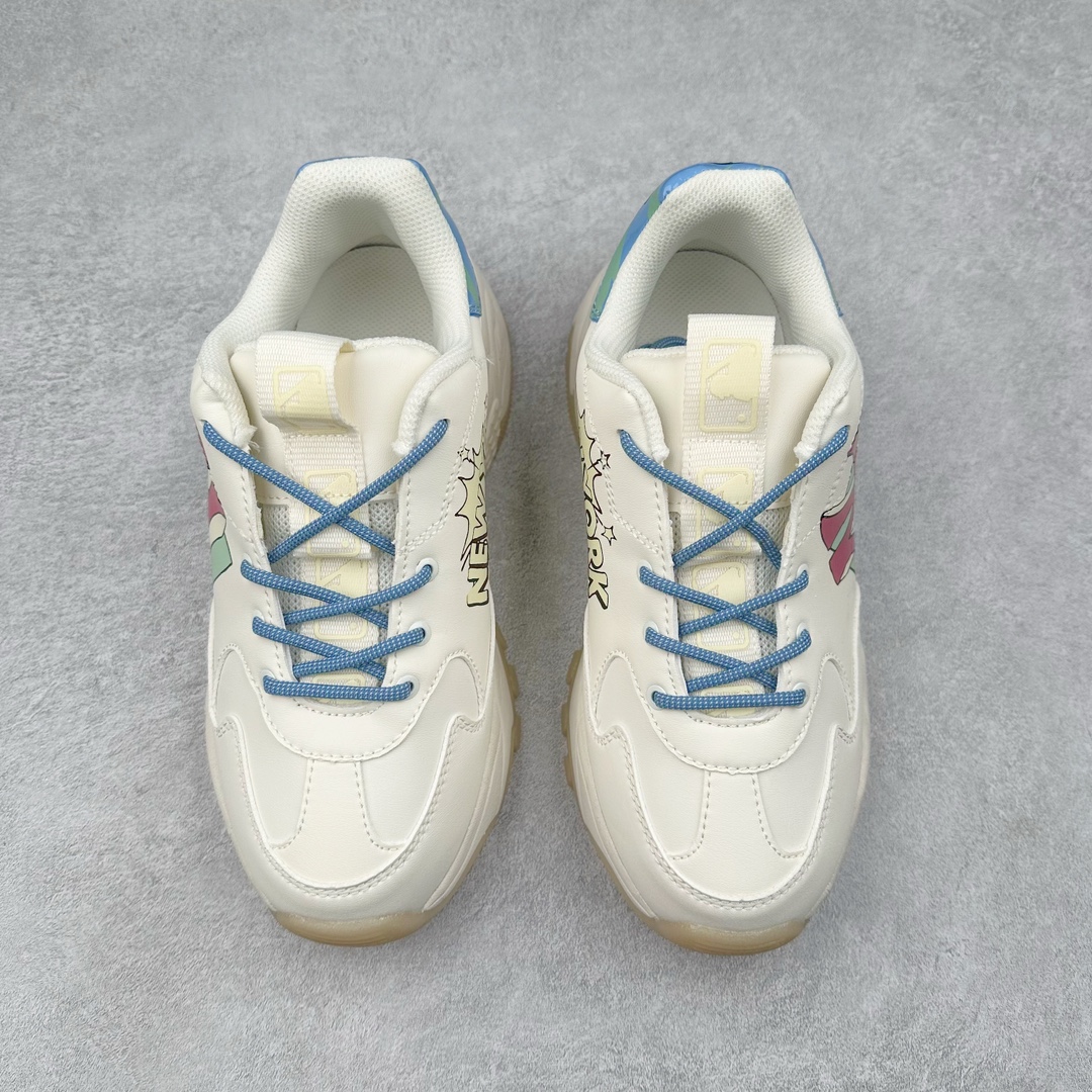 图片[2]-＃特价福利 MLB BigBall Chunky纽约洋基队增高复古风印花老爹鞋 MLB是韩国F&F旗下潮流服装品牌 拥有150年历史的经典传统 是街头文化和国际生活方式的领导者 MLB拥有包括男装、女装、童装、配饰在内的全品类服饰 提供覆盖各性别、各年龄层、From Head to Toe的穿搭装备 其产品结合了韩国的时尚造型与质感 展现了运动服饰也可以兼具时尚潮流的风格 在产品设计上 MLB不仅融合了美国职业棒球大联盟的各当家球队 更结合了棒球运动中的各个元素 复古风范自信控场 复古鞋型率先勾描独特的自我态度 在经典线条与时尚元素的精彩交织下刷新街头复古运动风潮 质感十足兼备卓越的舒适透气性能迎合夏日追求的自在脚感。尺码：36 36.5 37.5 38 38.5 39 40 40.5 41 42 42.5 43 44 44.5 45-选品中心