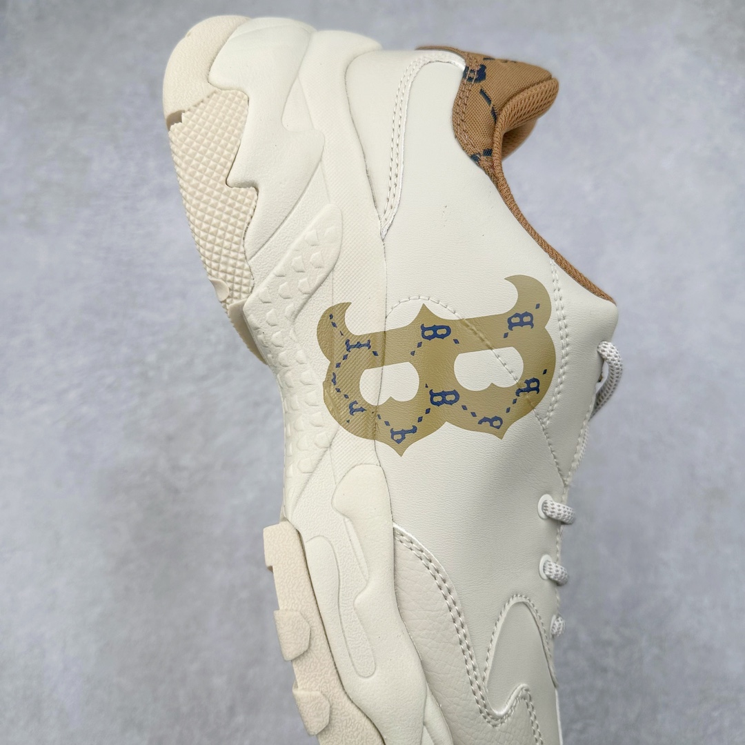 图片[6]-＃特价福利 MLB BigBall Chunky纽约洋基队增高复古风印花老爹鞋 MLB是韩国F&F旗下潮流服装品牌 拥有150年历史的经典传统 是街头文化和国际生活方式的领导者 MLB拥有包括男装、女装、童装、配饰在内的全品类服饰 提供覆盖各性别、各年龄层、From Head to Toe的穿搭装备 其产品结合了韩国的时尚造型与质感 展现了运动服饰也可以兼具时尚潮流的风格 在产品设计上 MLB不仅融合了美国职业棒球大联盟的各当家球队 更结合了棒球运动中的各个元素 复古风范自信控场 复古鞋型率先勾描独特的自我态度 在经典线条与时尚元素的精彩交织下刷新街头复古运动风潮 质感十足兼备卓越的舒适透气性能迎合夏日追求的自在脚感。尺码：36 36.5 37.5 38 38.5 39 40 40.5 41 42 42.5 43 44 44.5 45-选品中心