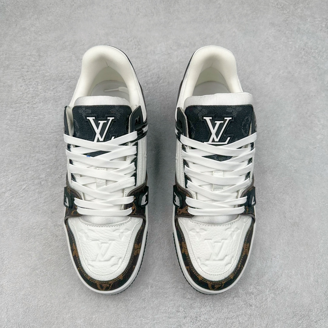图片[2]-Louis Vuitton Trainer lv时装走秀运动鞋 高尔夫系列 全网最全配色更新最快 最成熟的做工稳定的品控 完美鞋型超高的清洁度 零毛边线头瑕疵 全套原楦原纸版原鞋开模 全网最具灵魂的版型 正确原装黄色鞋盒 正确中底印花 鞋面印花3D高频深度立体 全鞋电脑针车 紧密相连 针距密度一致 环保乳胶注塑鞋垫 厚度脚感还原原版 皮面裁剪部位 统一油边封口工艺 原装橡胶大底含胶量大底组合零偏差 专柜全套包装 防尘袋 说明书 质保卡 男女鞋 尺码：35 36 37 38 39 40 41 42 43 44 45-选品中心