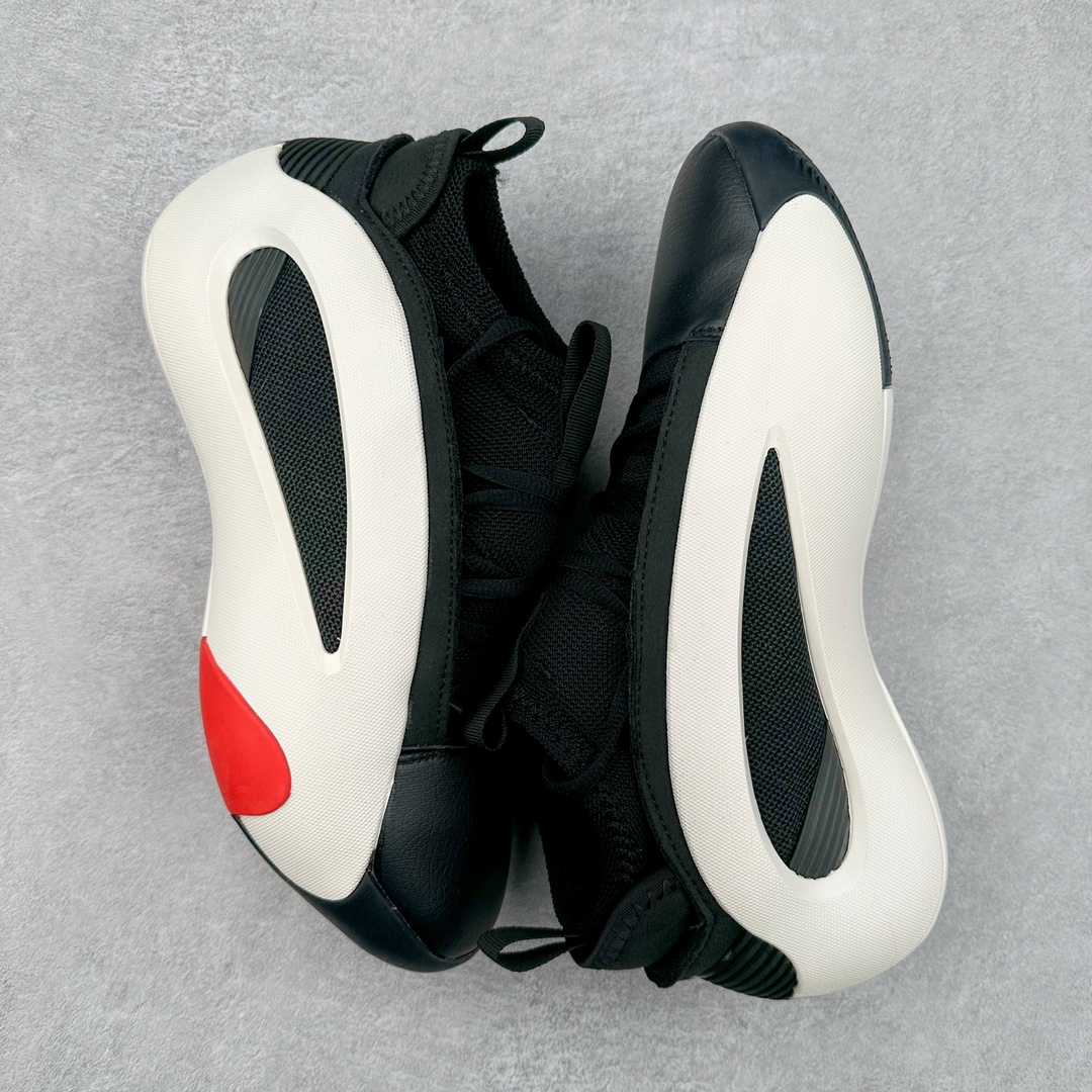 图片[3]-AD Harden Vol. 8 哈登八代签名篮球鞋 采用了“袜套式”设计，在十多年前这一设计极为风靡，将帅气和简洁融为一体。现在Harden Vol. 8将袜套鞋领重新拾起，并配合内靴，易穿脱且包裹佳。泪滴形EVA结构骨架提供横向支持和快速移动时的稳定性。全掌JET BOOST科技提供缓震和能量反馈，助你整场保持活力。多向“JH”抓地纹路设计提供优秀抓地力，使球员能够在场上迅速变向、急停或启动，更好地掌控比赛。尺码：40 40.5 41 42 42.5 43 44 44.5 45 46-选品中心