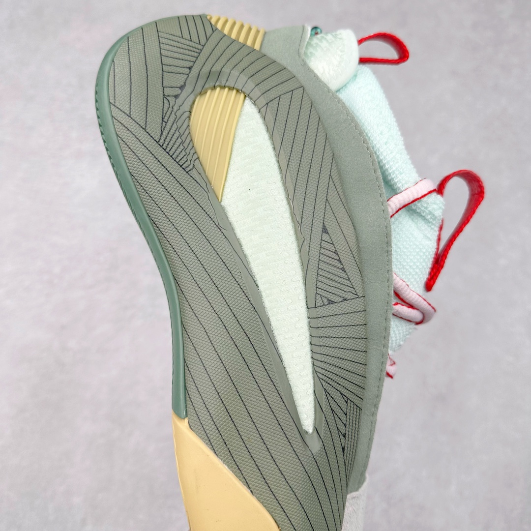 图片[6]-AD Harden Vol. 8 哈登八代签名篮球鞋 采用了“袜套式”设计，在十多年前这一设计极为风靡，将帅气和简洁融为一体。现在Harden Vol. 8将袜套鞋领重新拾起，并配合内靴，易穿脱且包裹佳。泪滴形EVA结构骨架提供横向支持和快速移动时的稳定性。全掌JET BOOST科技提供缓震和能量反馈，助你整场保持活力。多向“JH”抓地纹路设计提供优秀抓地力，使球员能够在场上迅速变向、急停或启动，更好地掌控比赛。尺码：40 40.5 41 42 42.5 43 44 44.5 45 46-选品中心