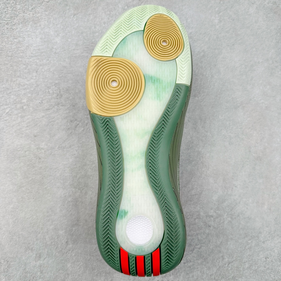 图片[9]-AD Harden Vol. 8 哈登八代签名篮球鞋 采用了“袜套式”设计，在十多年前这一设计极为风靡，将帅气和简洁融为一体。现在Harden Vol. 8将袜套鞋领重新拾起，并配合内靴，易穿脱且包裹佳。泪滴形EVA结构骨架提供横向支持和快速移动时的稳定性。全掌JET BOOST科技提供缓震和能量反馈，助你整场保持活力。多向“JH”抓地纹路设计提供优秀抓地力，使球员能够在场上迅速变向、急停或启动，更好地掌控比赛。尺码：40 40.5 41 42 42.5 43 44 44.5 45 46-选品中心